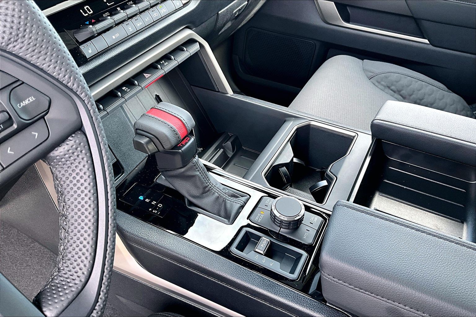 2026 Toyota Tundra 4X4 Tundra CrewMax SR5 L - Thumbnail 8