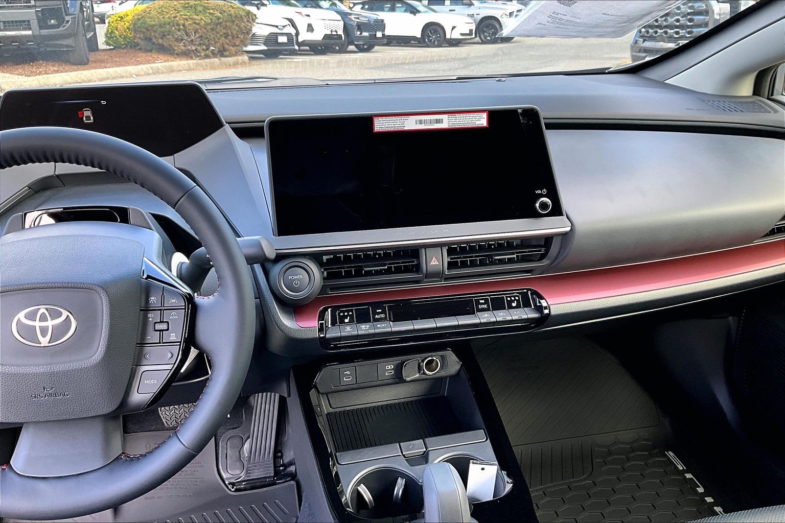 2027 Toyota Prius Plug-in Hybrid XSE - Thumbnail 7