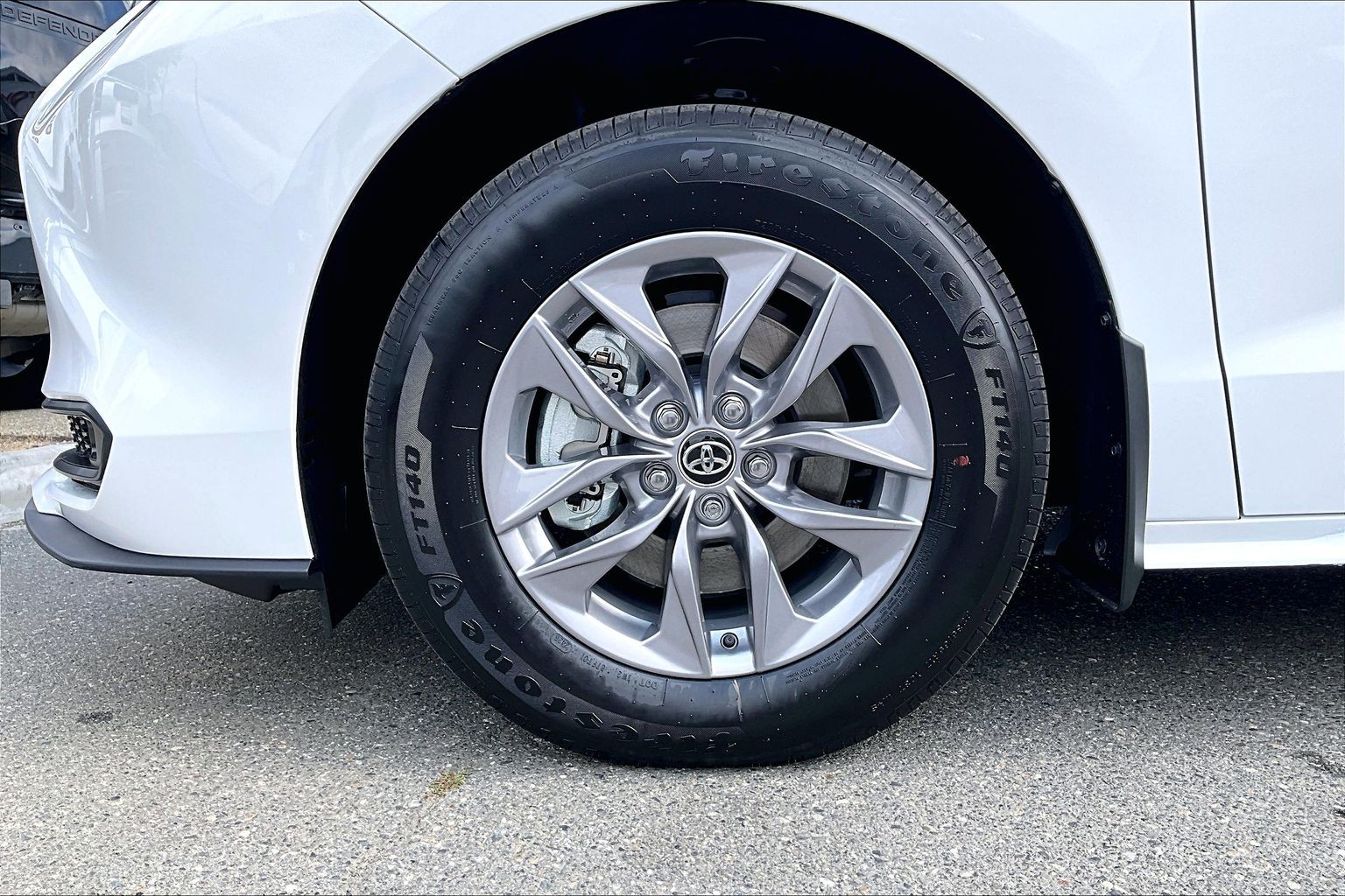 2026 Toyota Sienna Hybrid Sienna LE 8-Pass - Thumbnail 11