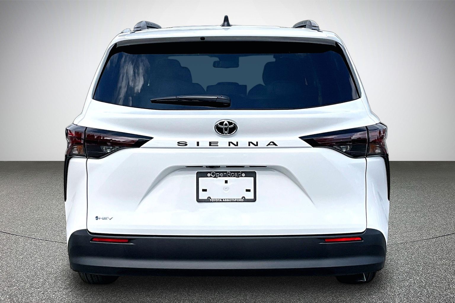2026 Toyota Sienna Hybrid Sienna LE 8-Pass - Thumbnail 4