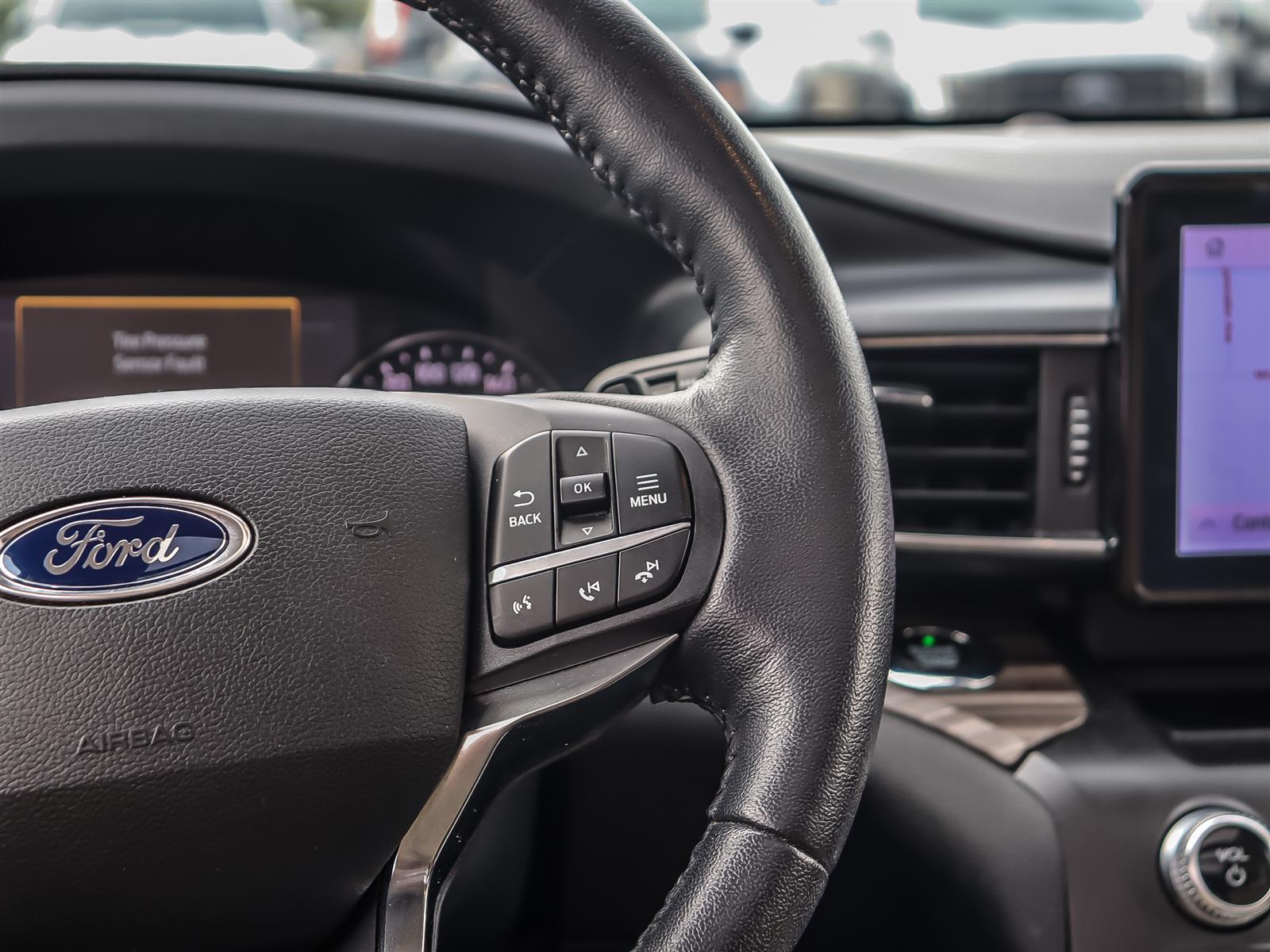 2020 Ford Explorer Limited - Thumbnail 15