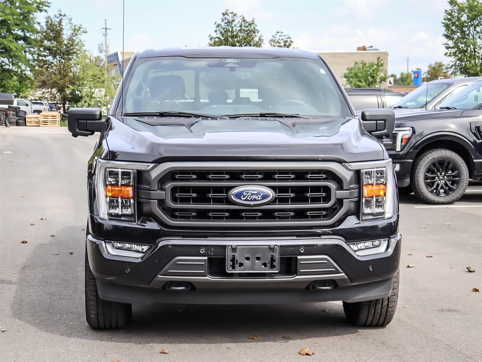 2021 Ford F-150 XLT - Thumbnail 3
