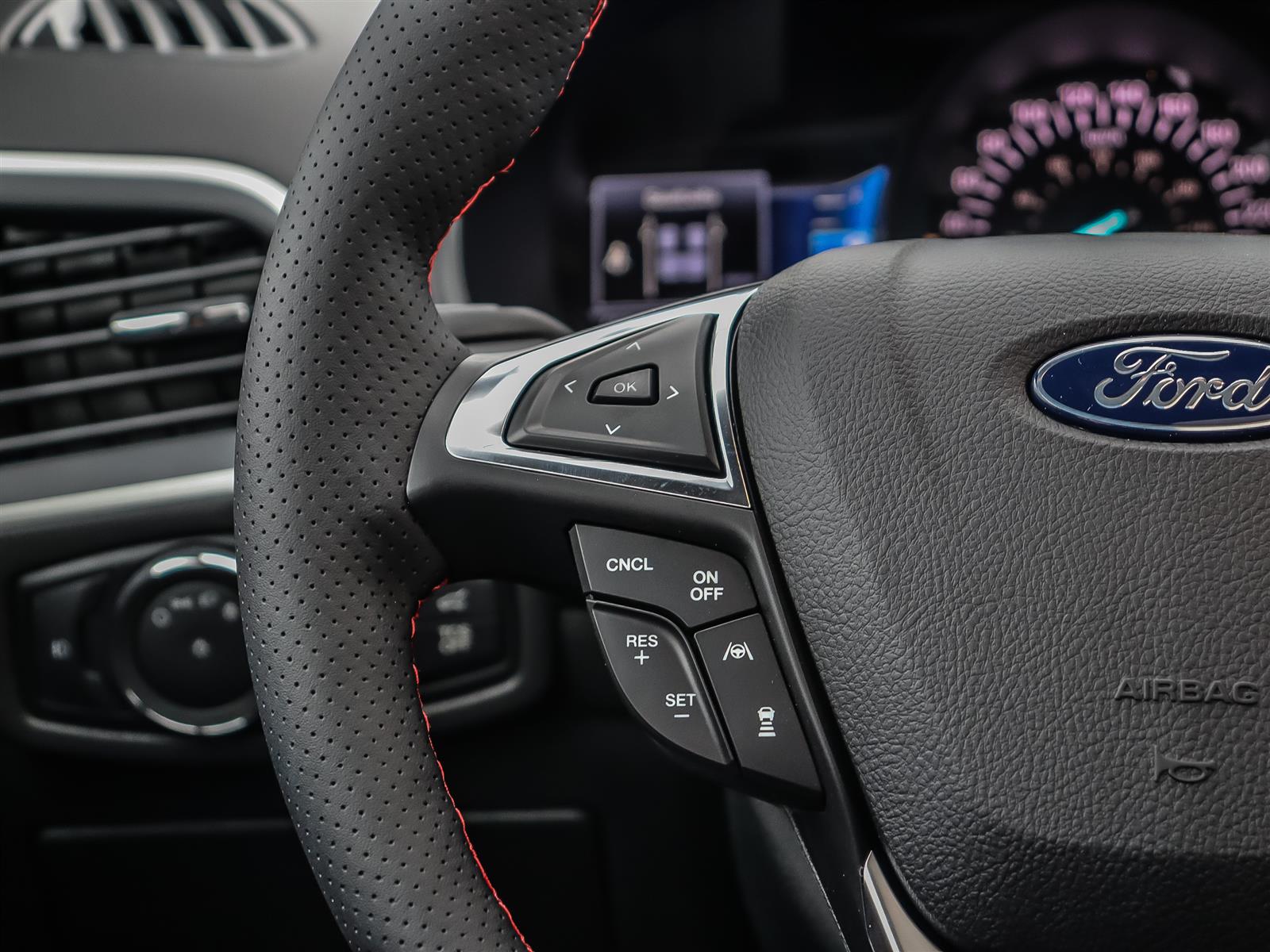 2022 Ford Edge - Thumbnail 15
