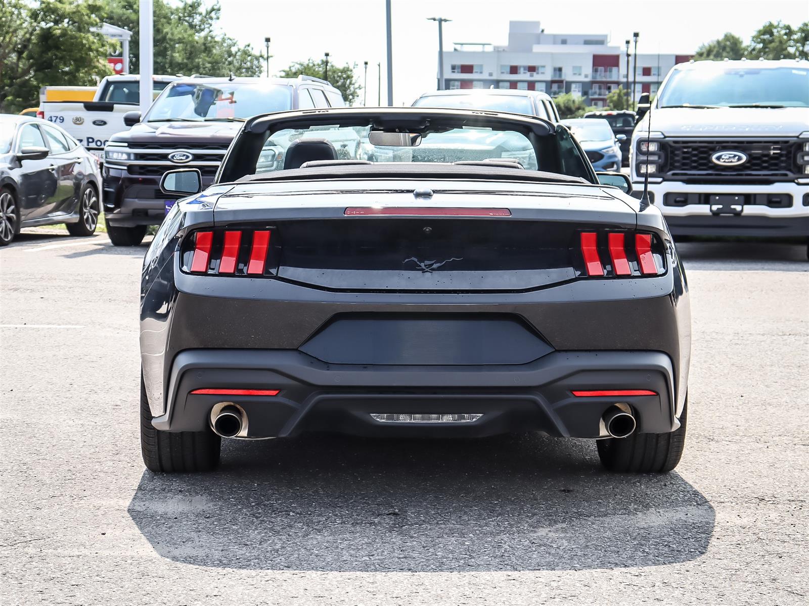2026 Ford Mustang EcoBoost Convertible - Thumbnail 5