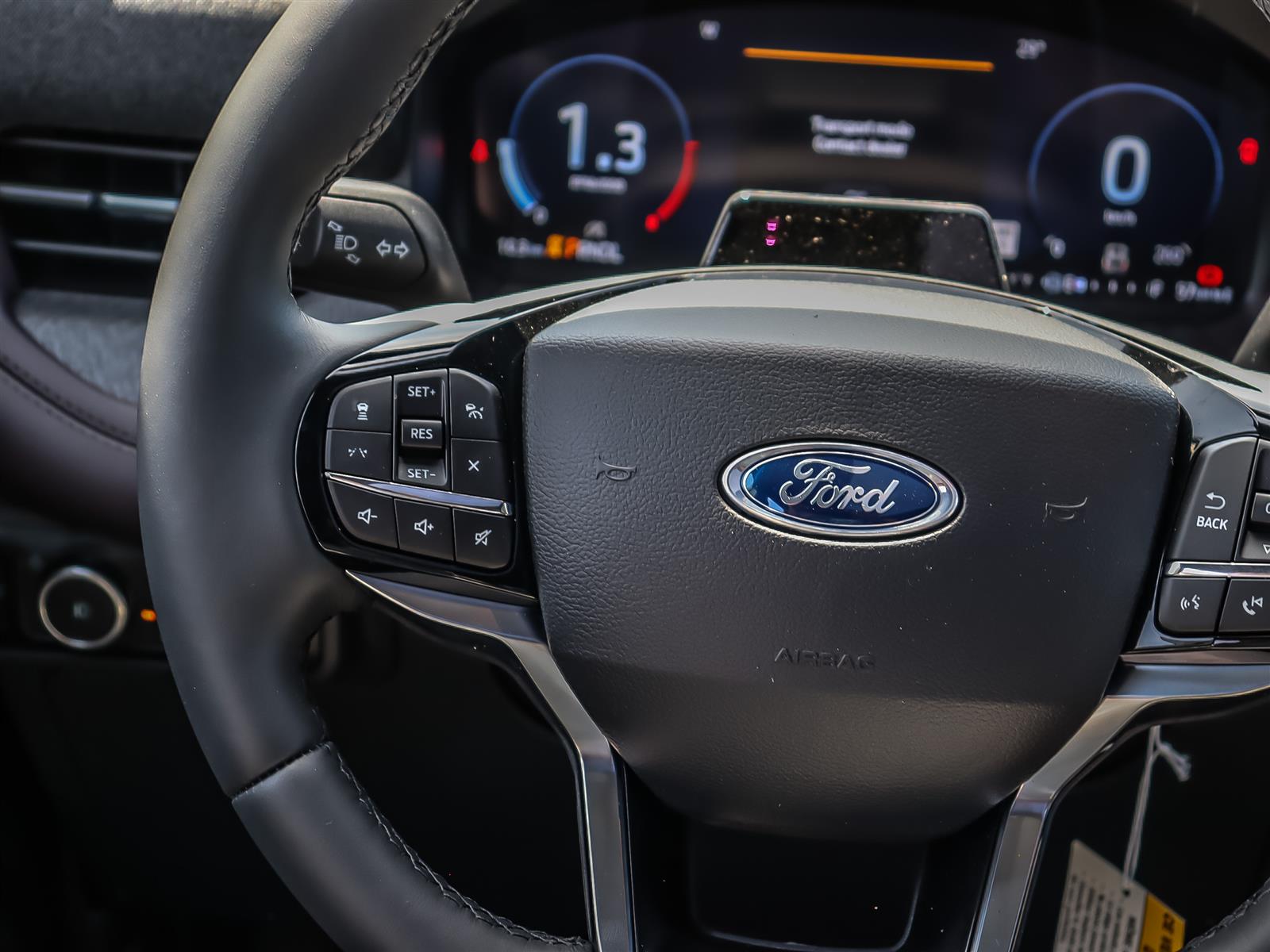 2026 Ford Explorer Platinum 4WD - Thumbnail 14