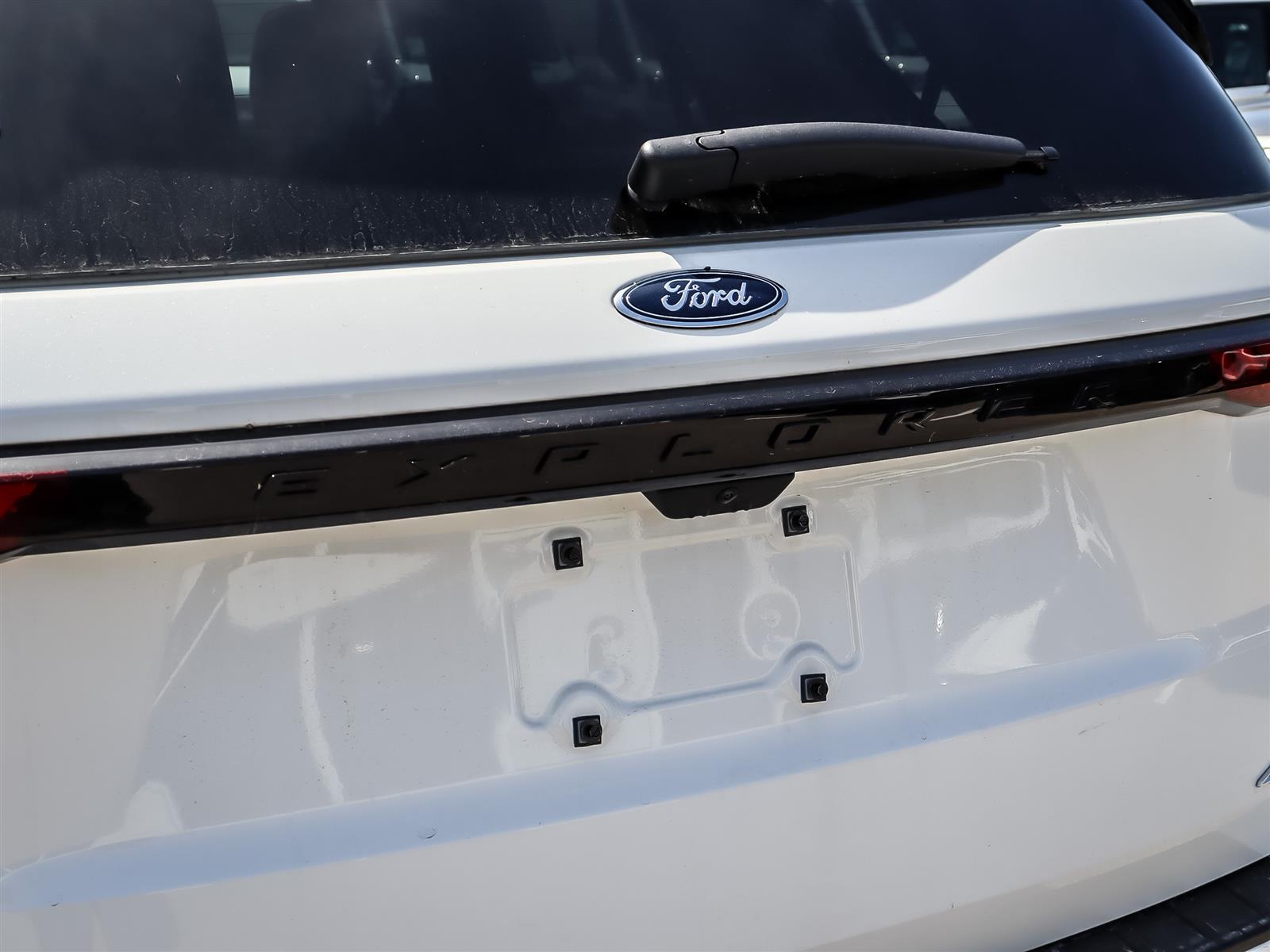 2026 Ford Explorer Platinum 4WD - Thumbnail 26