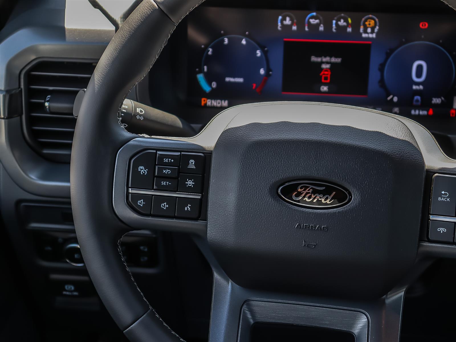 2026 Ford F-150 XLT 4WD SuperCrew 5.5' Box - Thumbnail 13