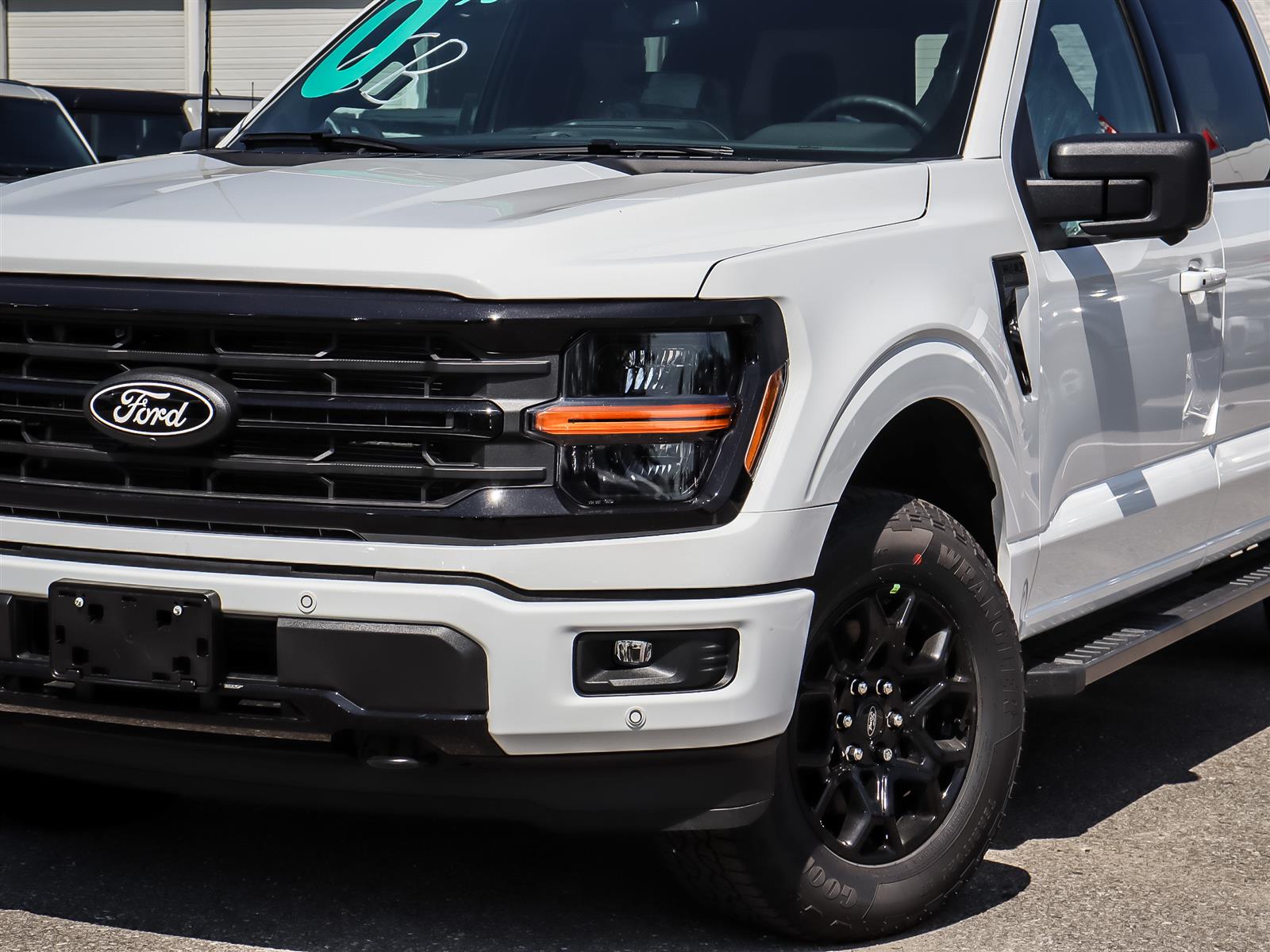 2026 Ford F-150 XLT 4WD SuperCrew 5.5' Box - Thumbnail 2