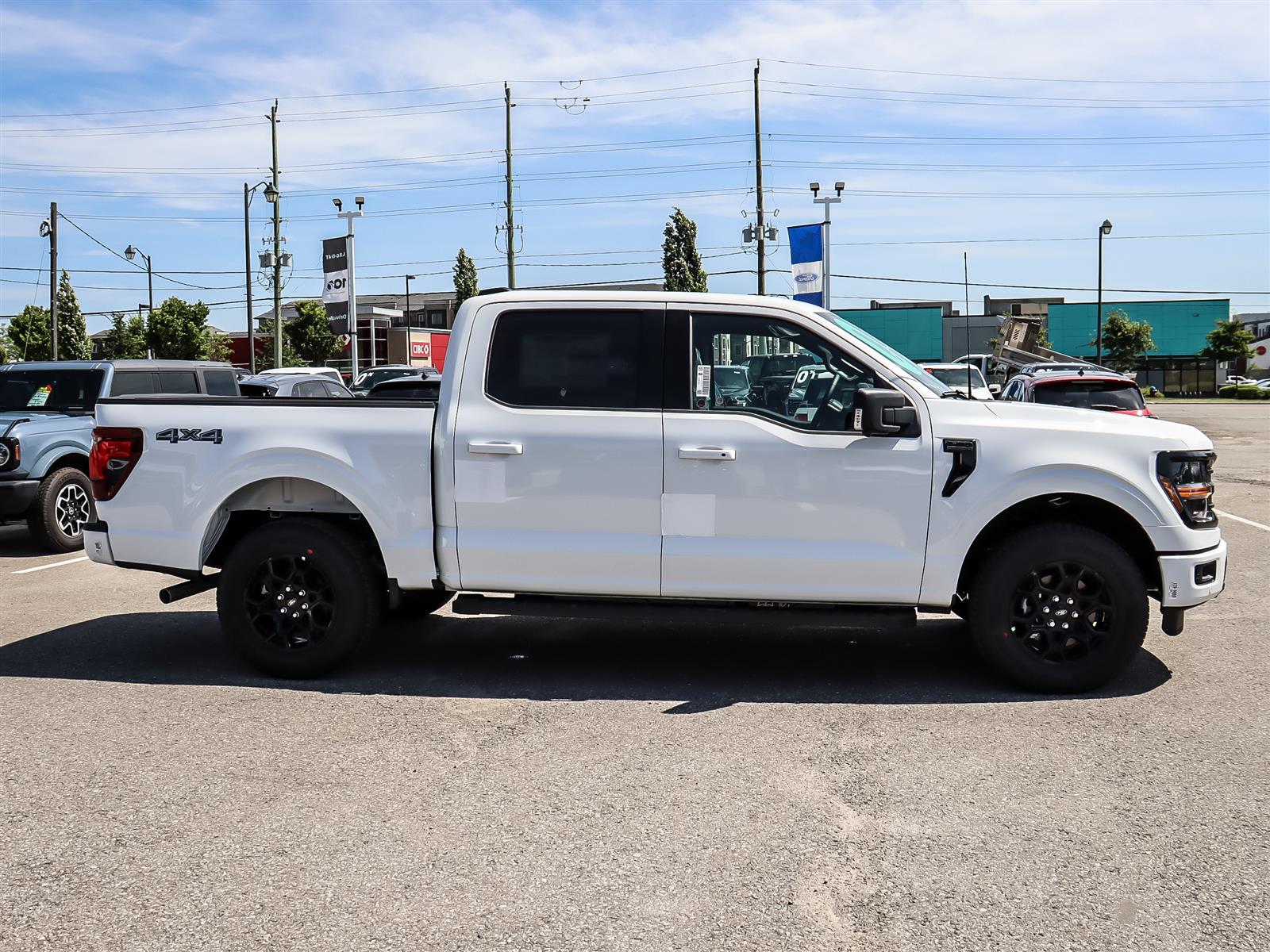 2026 Ford F-150 XLT 4WD SuperCrew 5.5' Box - Thumbnail 4
