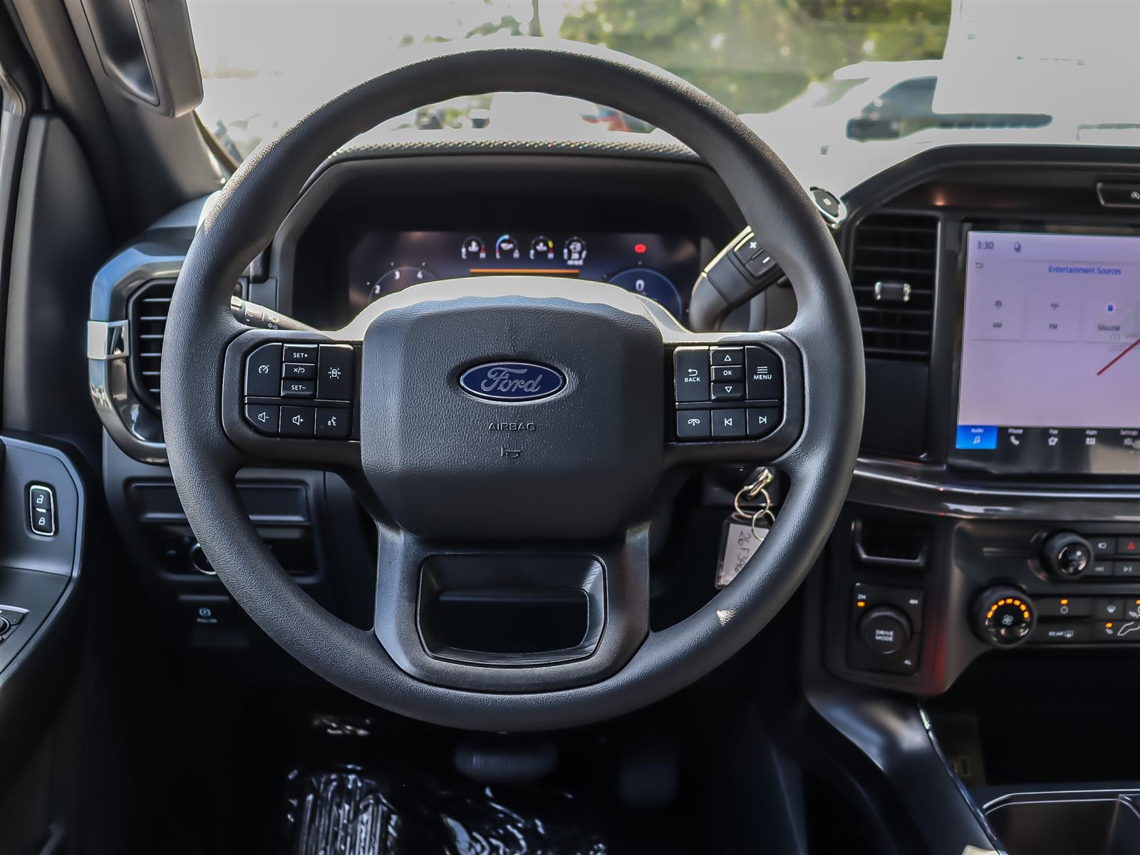 2026 Ford F-150 STX 4WD SuperCrew 5.5' Box - Thumbnail 12