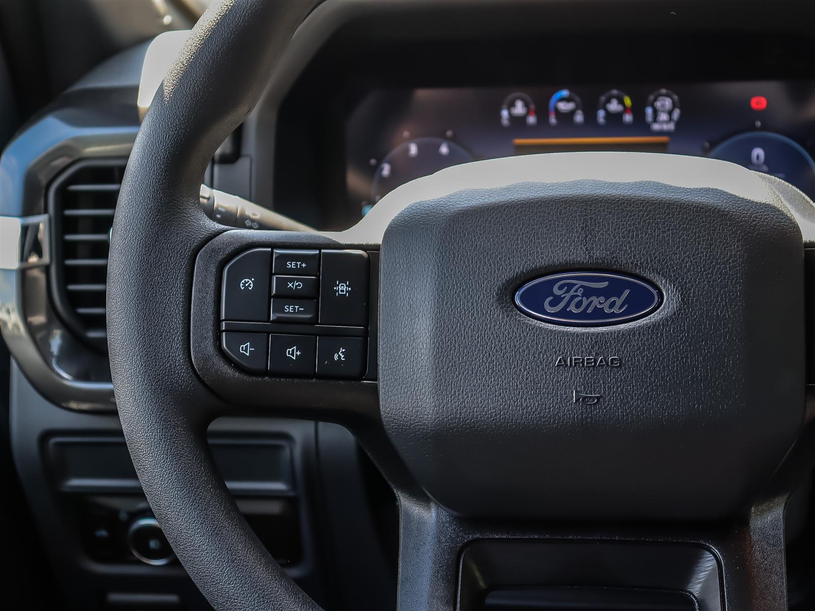 2026 Ford F-150 STX 4WD SuperCrew 5.5' Box - Thumbnail 13