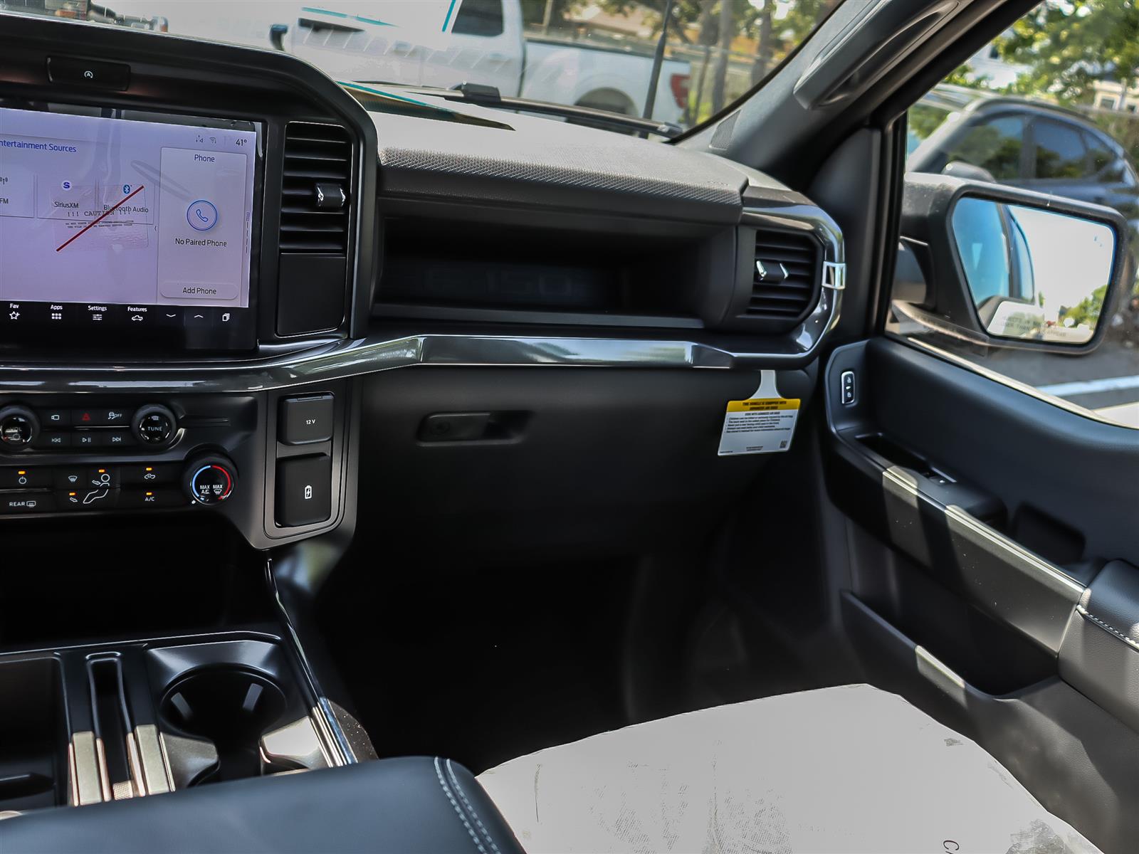 2026 Ford F-150 STX 4WD SuperCrew 5.5' Box - Thumbnail 17