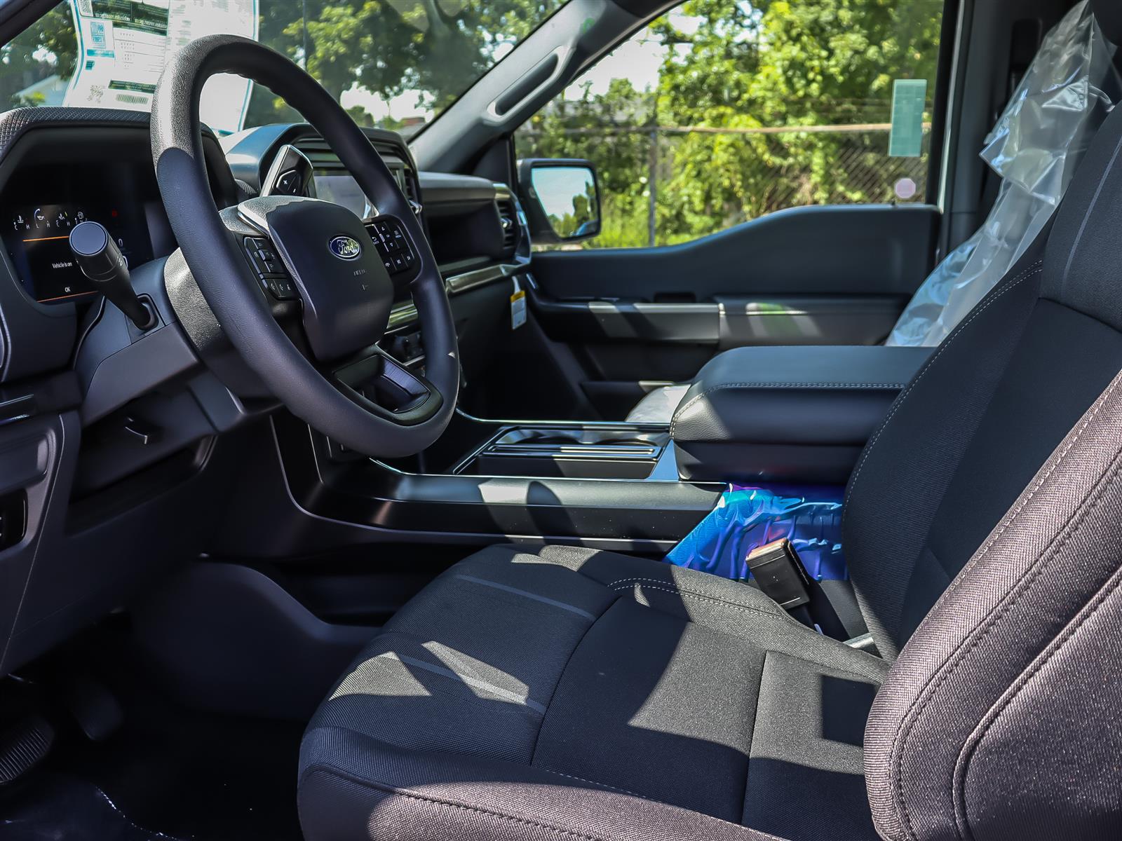 2026 Ford F-150 STX 4WD SuperCrew 5.5' Box - Thumbnail 9