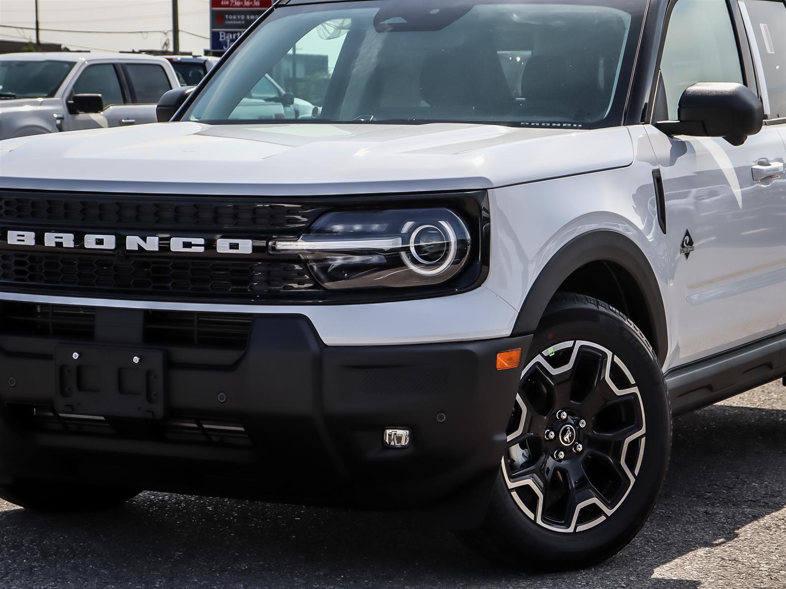 2026 Ford Bronco Sport Outer Banks 4x4 - Thumbnail 2