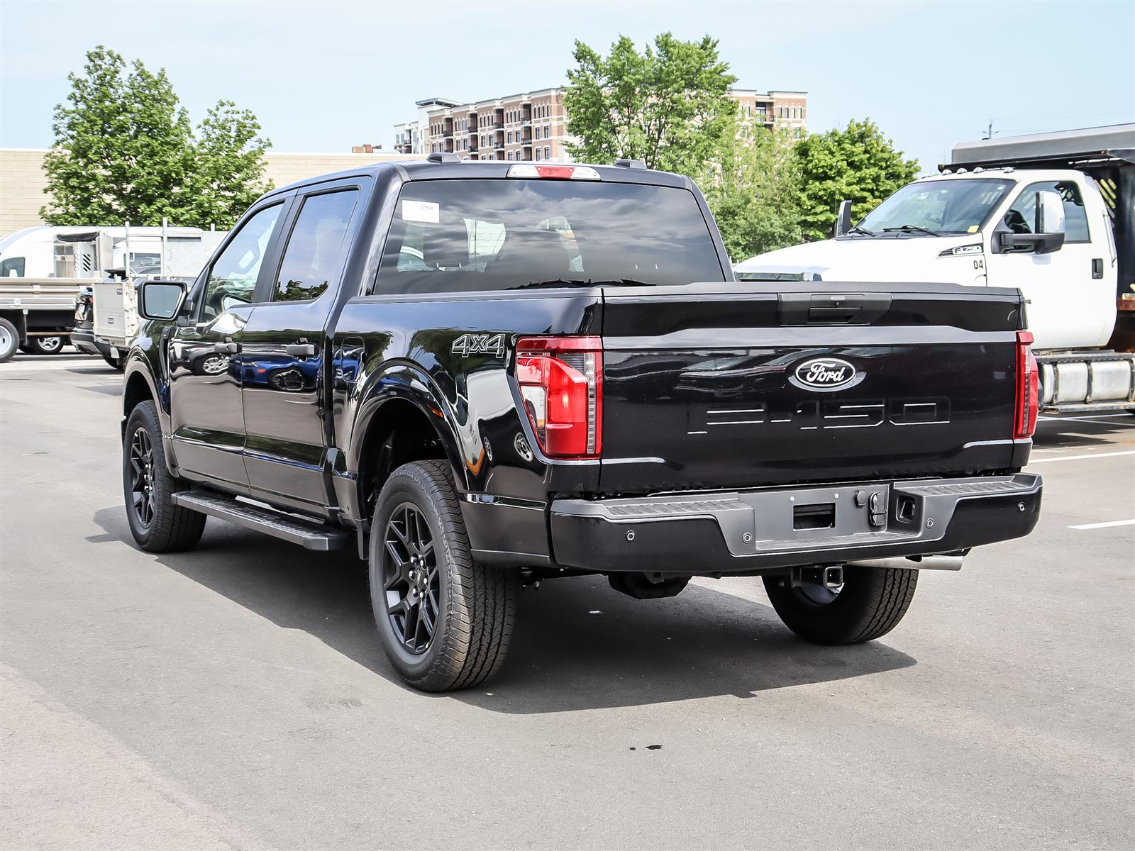 2026 Ford F-150 STX 4WD SuperCrew 5.5' Box - Thumbnail 5