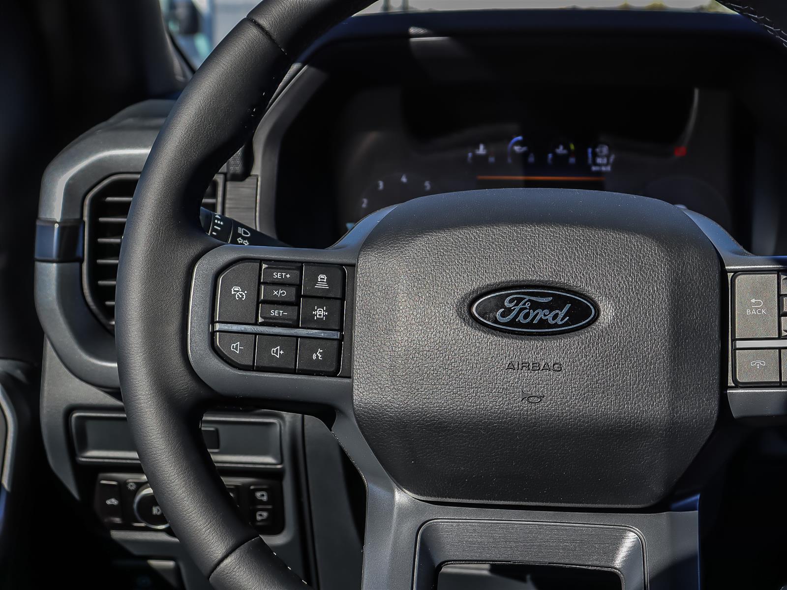 2026 Ford F-150 XLT 4WD SuperCrew 5.5' Box - Thumbnail 13