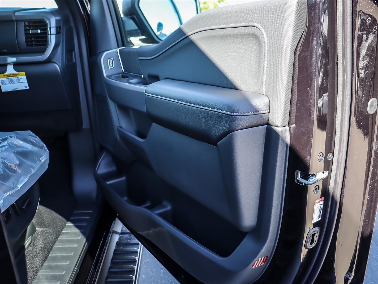 2026 Ford F-150 XLT 4WD SuperCrew 5.5' Box - Thumbnail 19