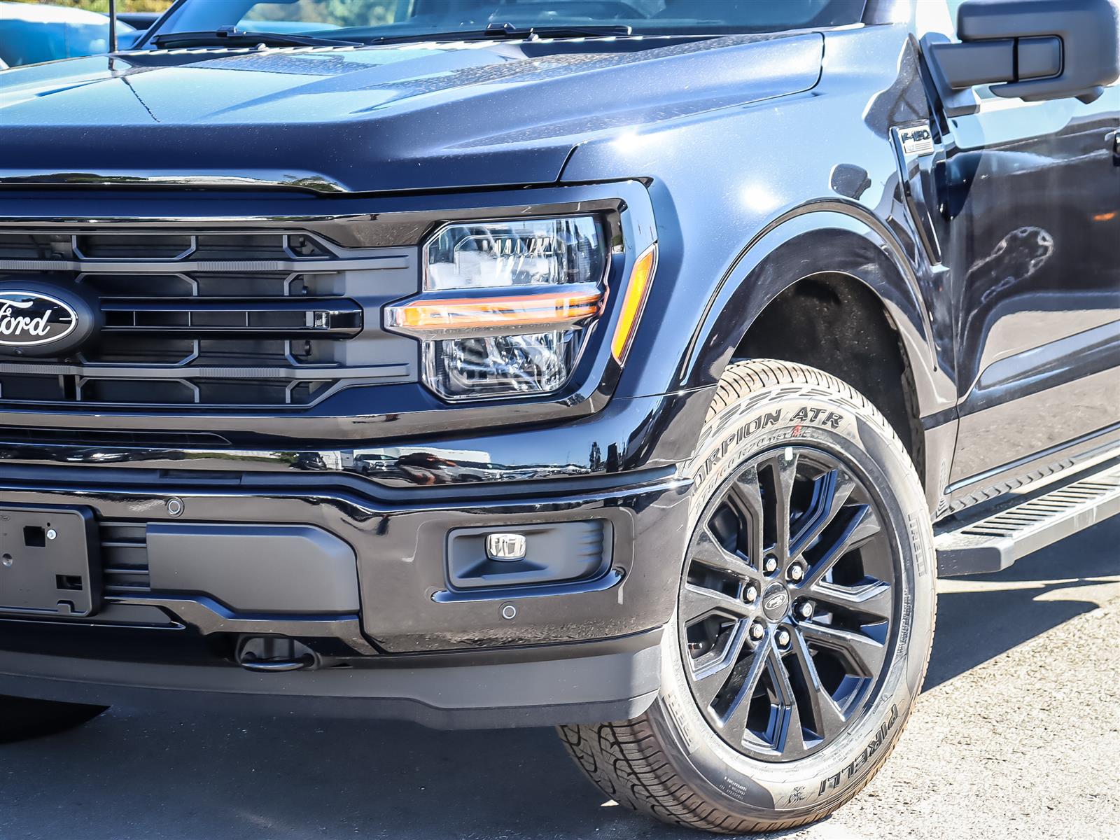 2026 Ford F-150 XLT 4WD SuperCrew 5.5' Box - Thumbnail 2