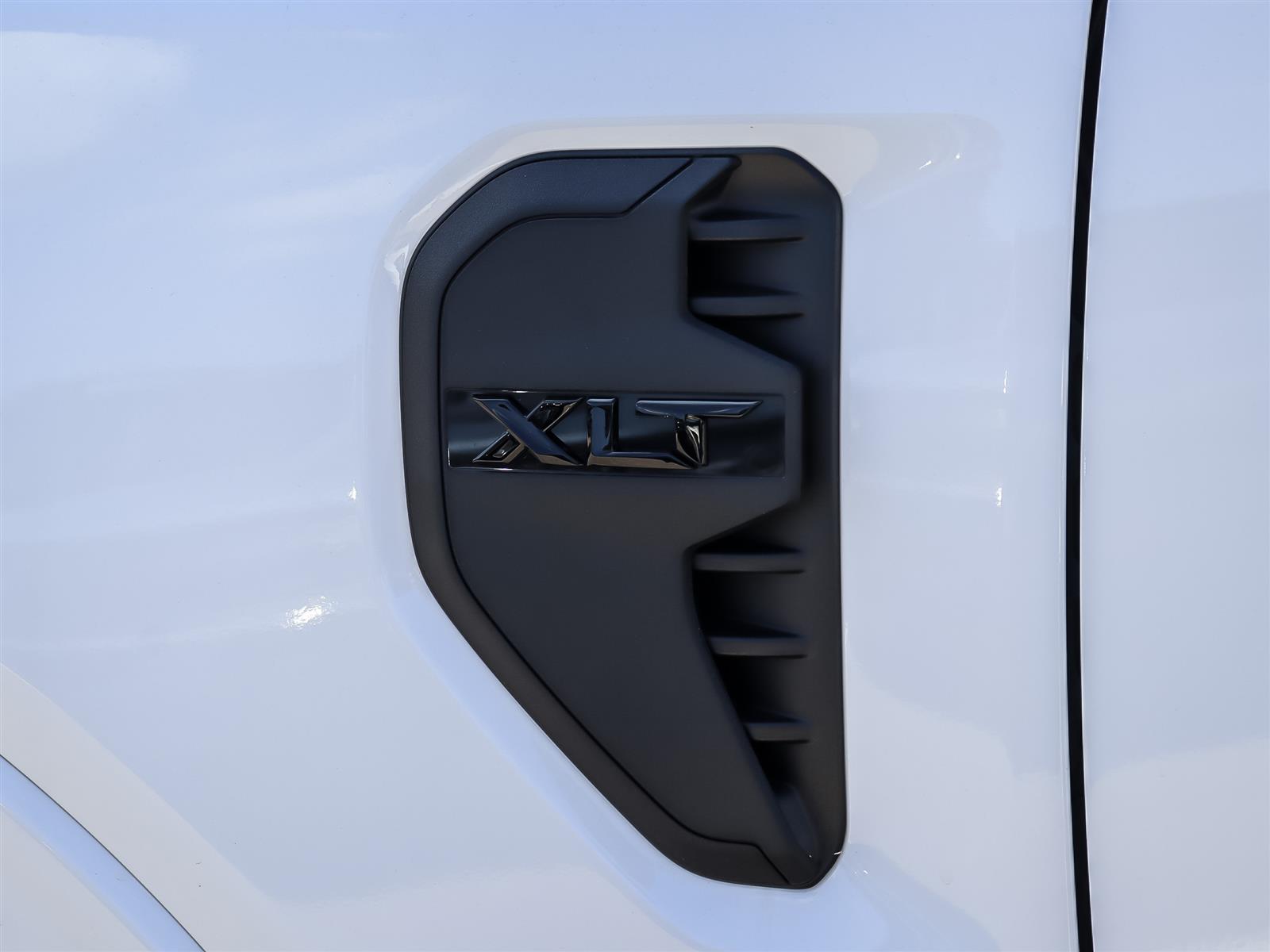 2026 Ford Ranger XLT 4WD SuperCrew 5' Box - Thumbnail 23