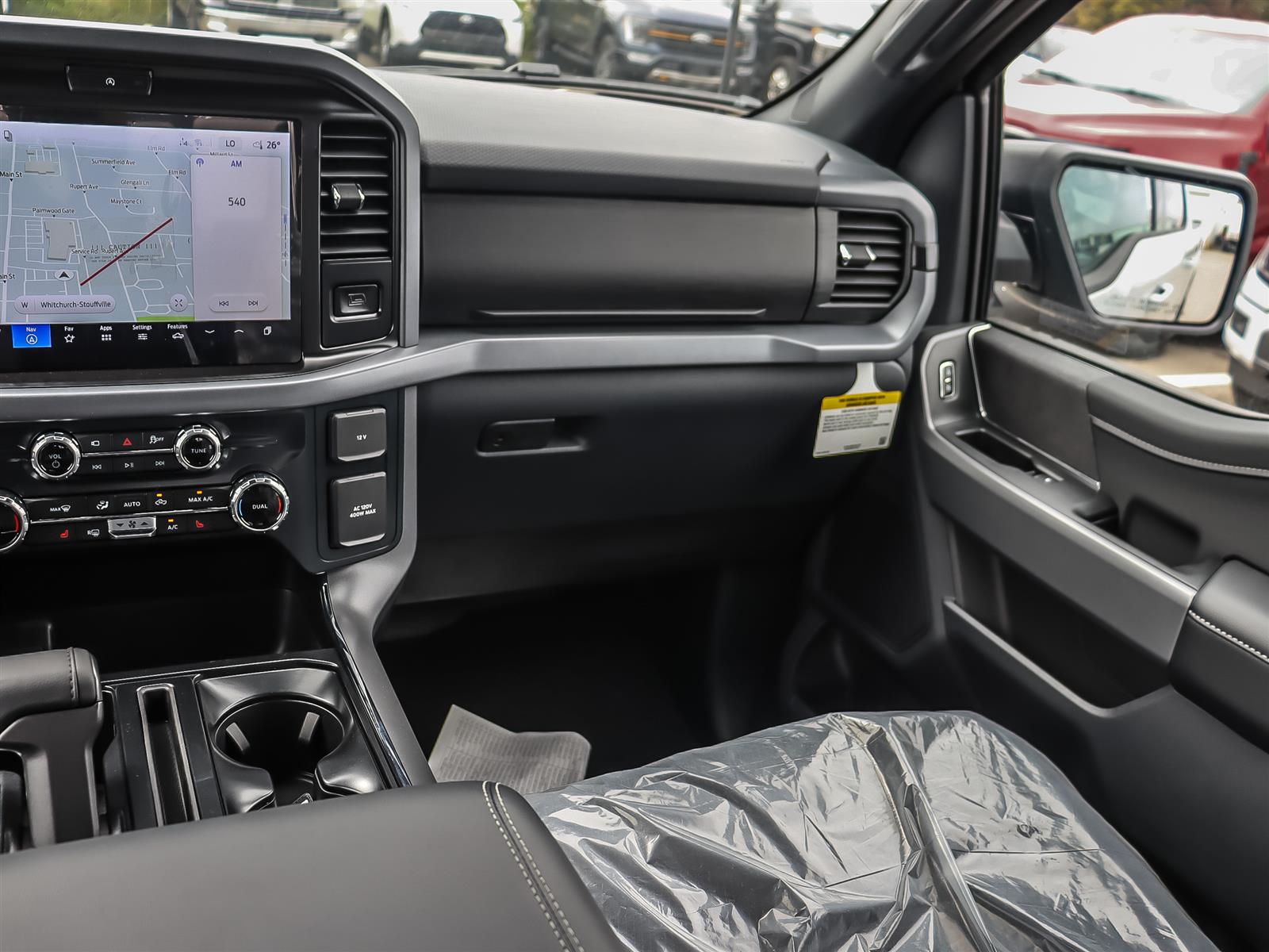 2026 Ford F-150 XLT 4WD SuperCrew 5.5' Box - Thumbnail 17