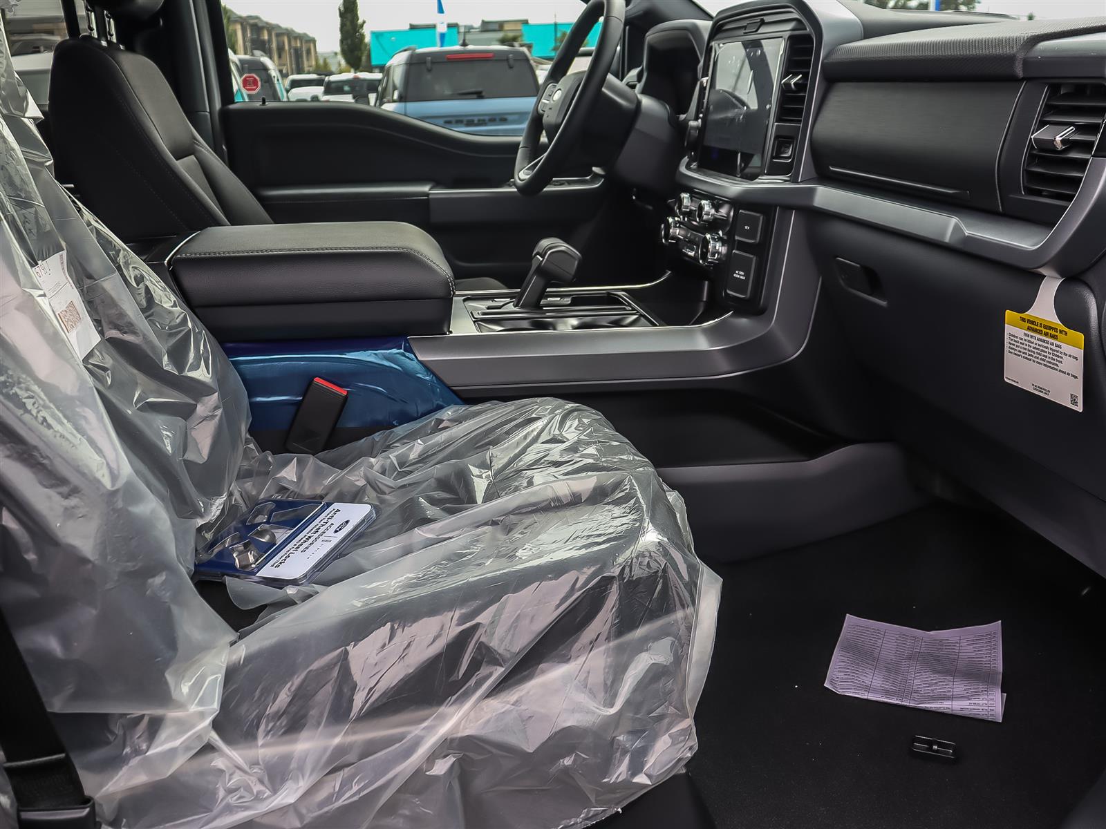 2026 Ford F-150 XLT 4WD SuperCrew 5.5' Box - Thumbnail 19
