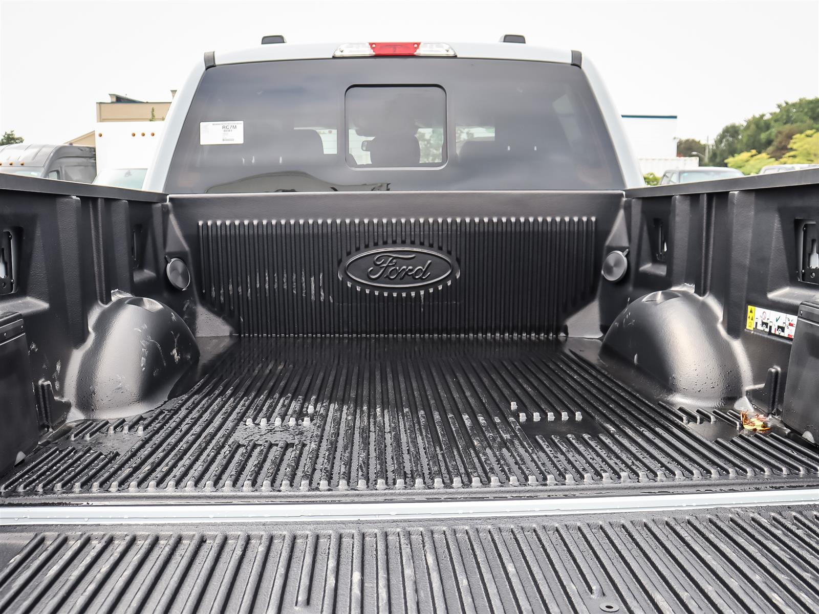 2026 Ford F-150 XLT 4WD SuperCrew 5.5' Box - Thumbnail 21