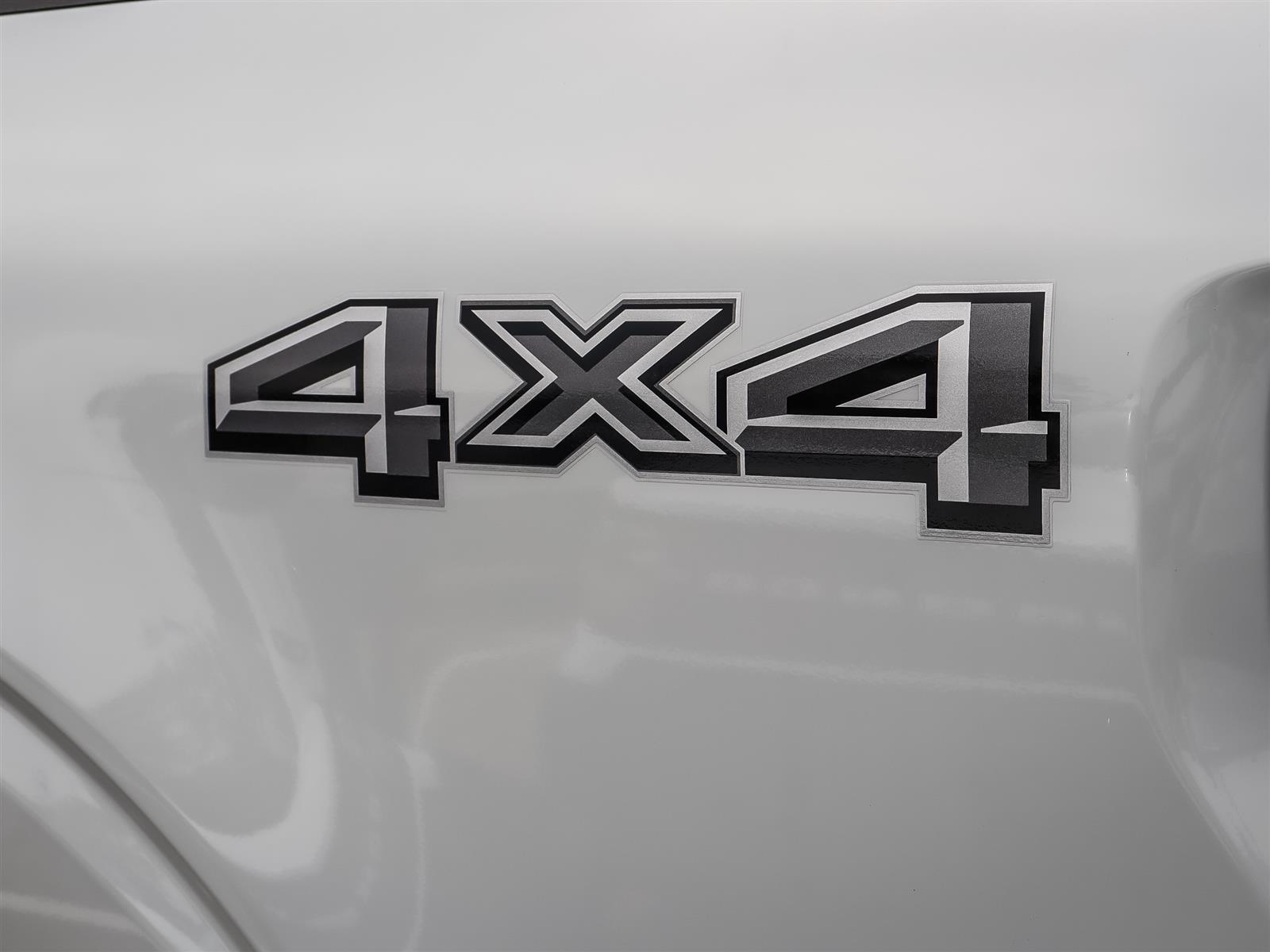 2026 Ford F-150 XLT 4WD SuperCrew 5.5' Box - Thumbnail 22