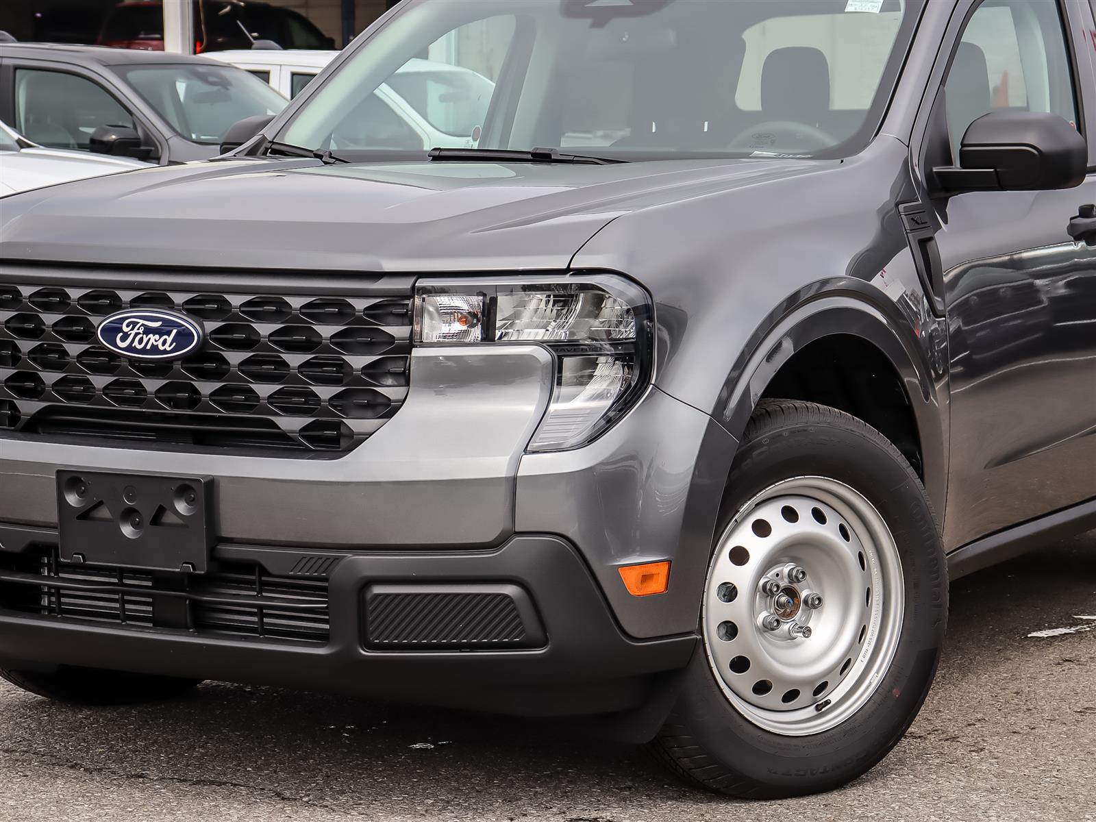 2026 Ford Maverick XL AWD SuperCrew - Thumbnail 2