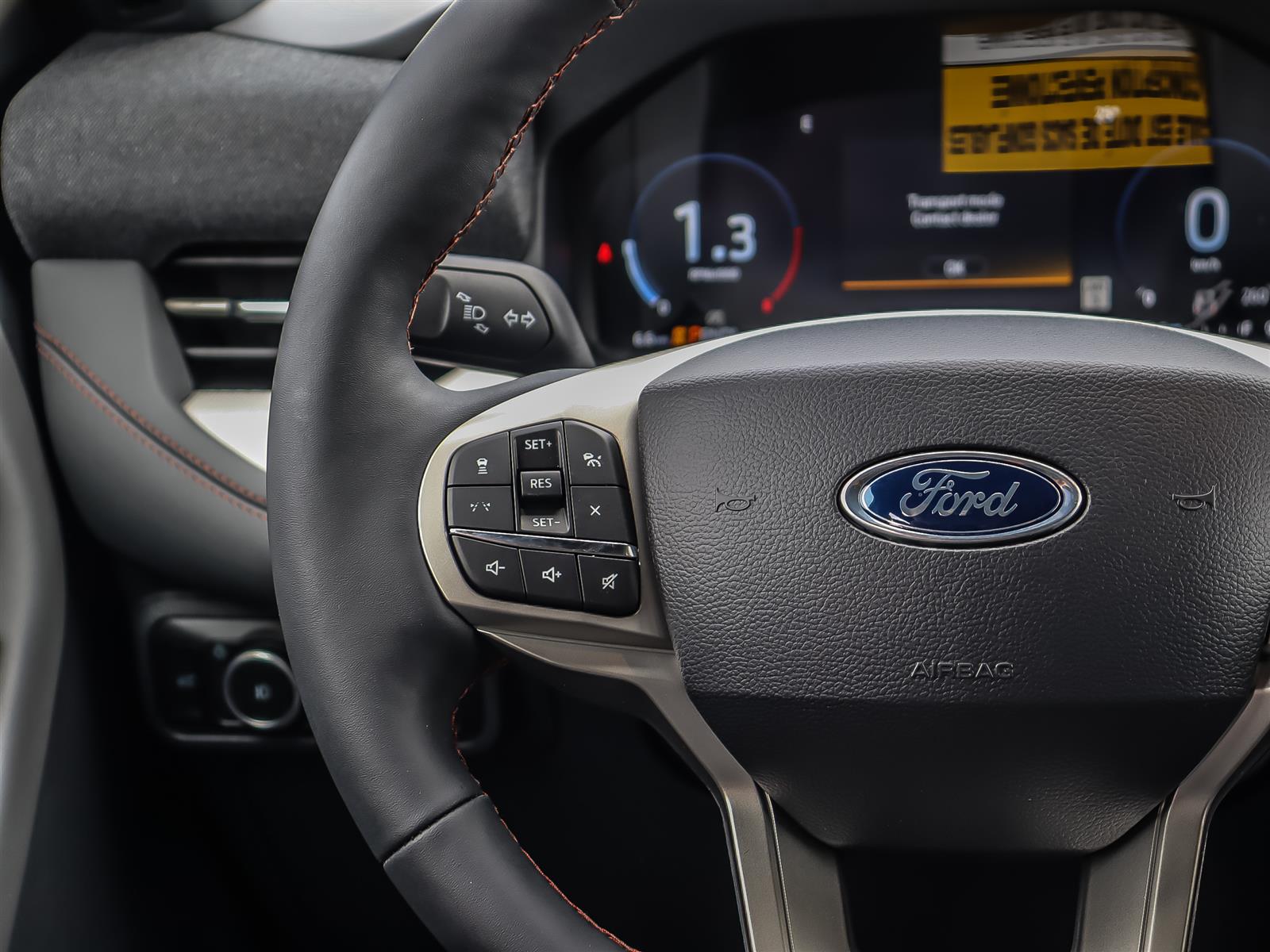 2027 Ford Explorer Active w/200A Pkg 4WD - Thumbnail 13