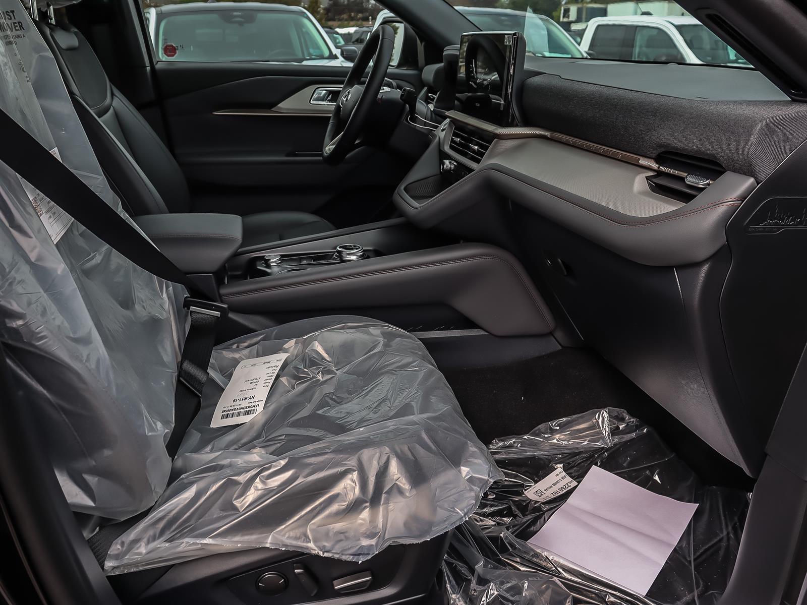 2027 Ford Explorer Active w/200A Pkg 4WD - Thumbnail 18