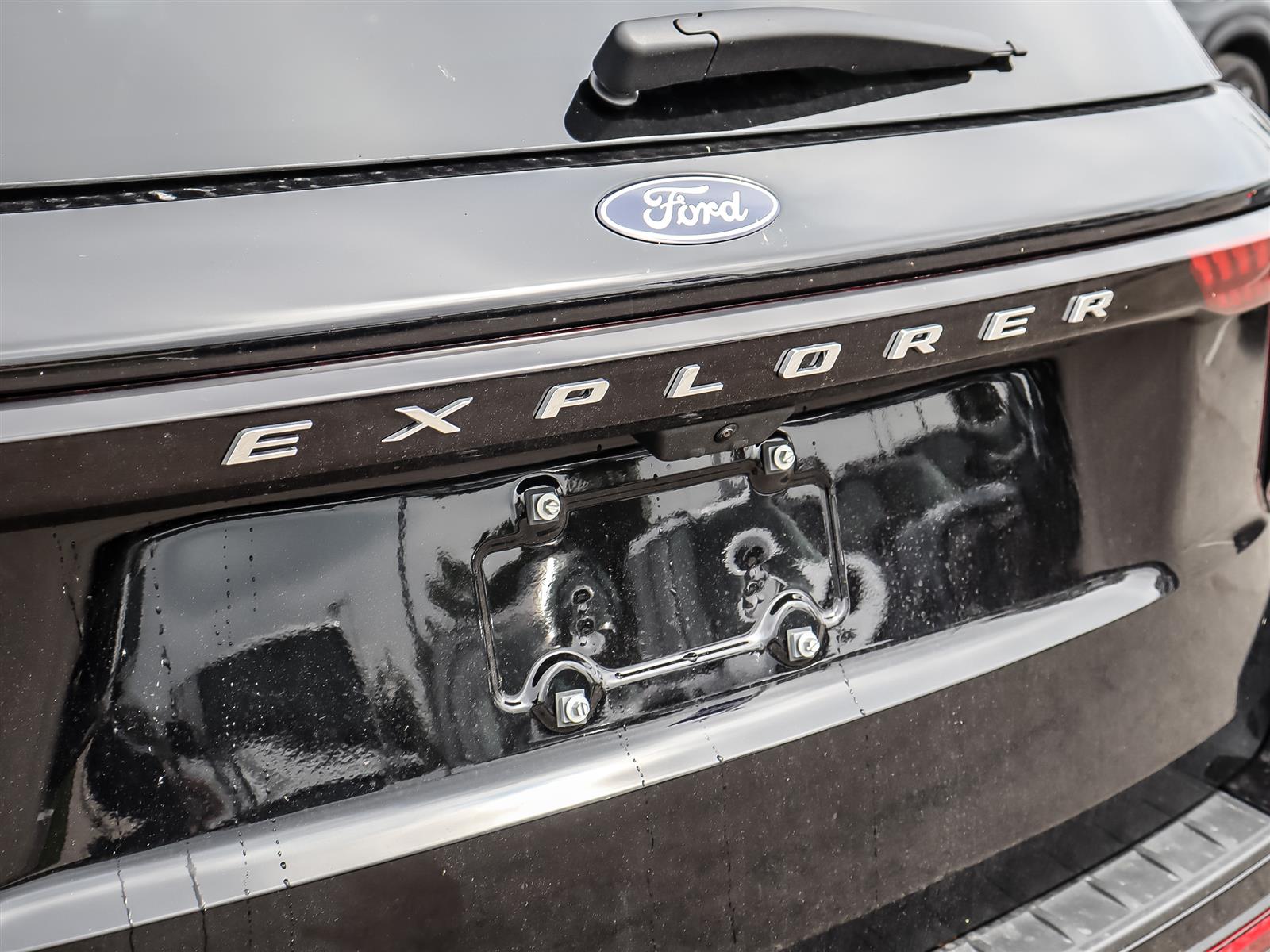 2027 Ford Explorer Active w/200A Pkg 4WD - Thumbnail 22