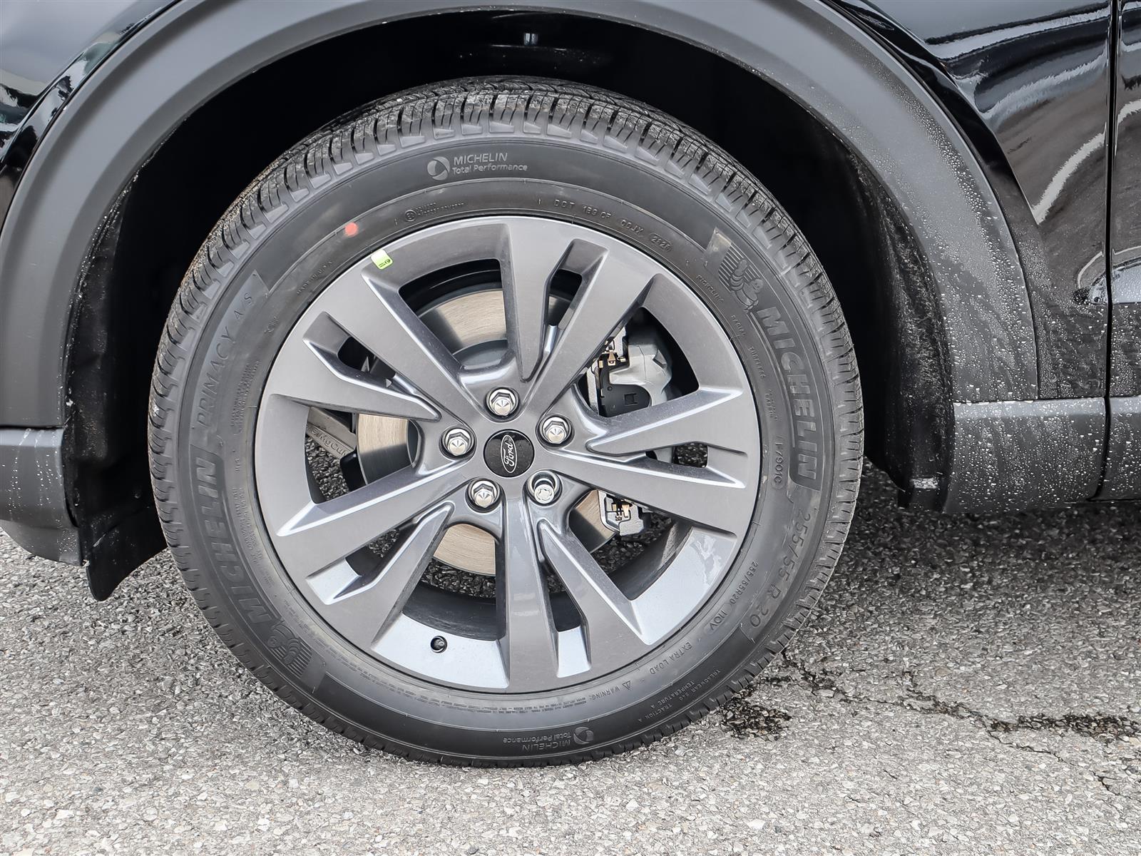 2027 Ford Explorer Active w/200A Pkg 4WD - Thumbnail 23