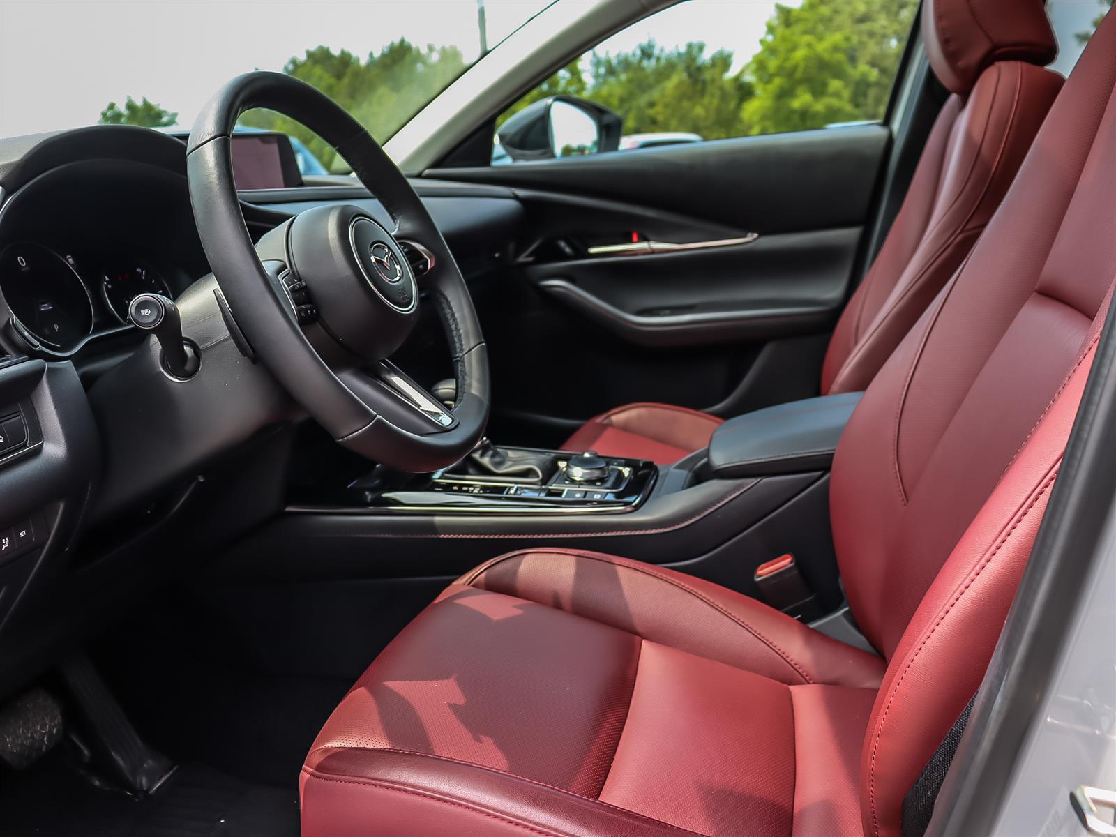 2025 Mazda CX-30 GT AWD - Thumbnail 10