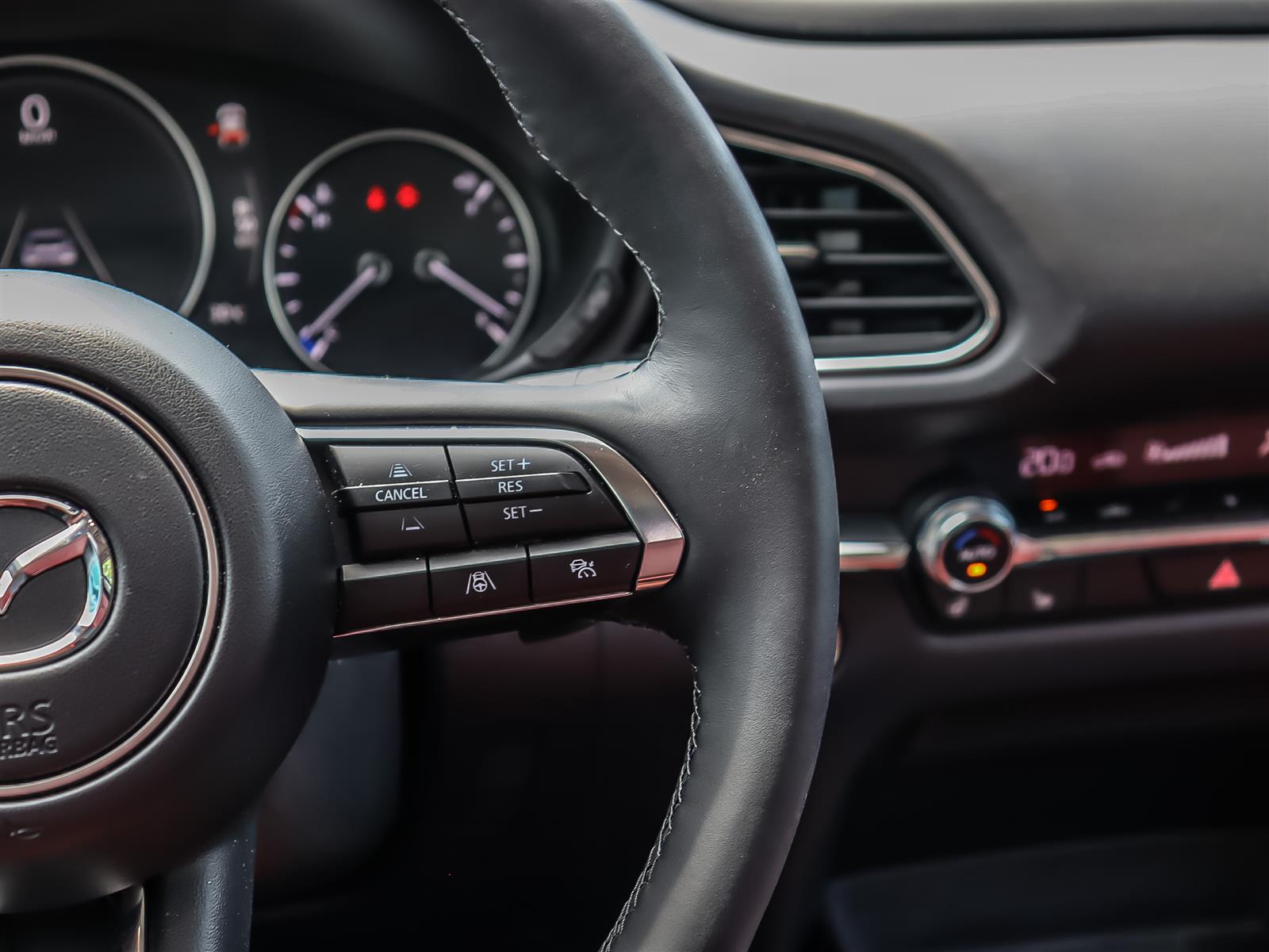 2025 Mazda CX-30 GT AWD - Thumbnail 16