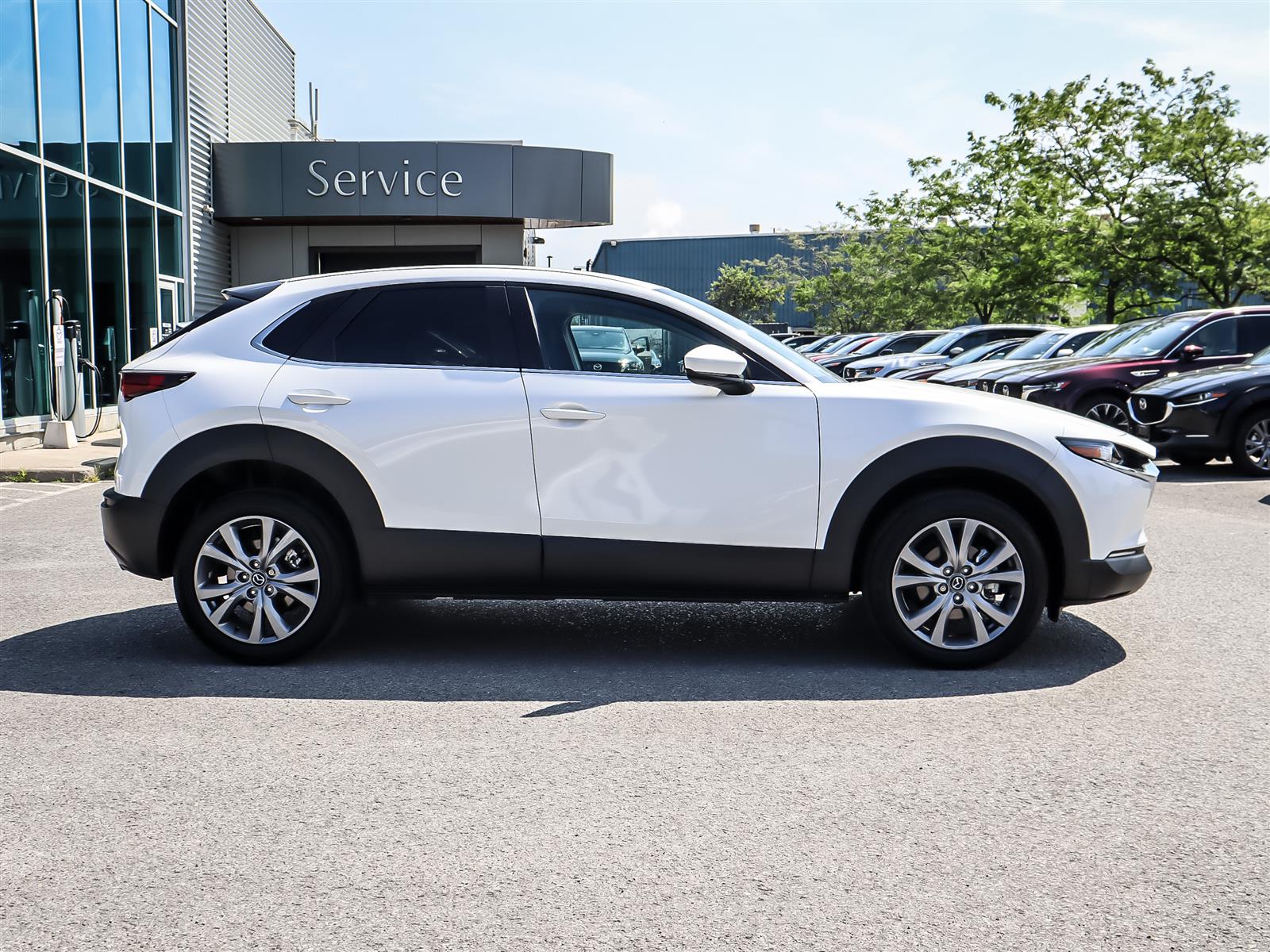 2025 Mazda CX-30 GS AWD - Thumbnail 4