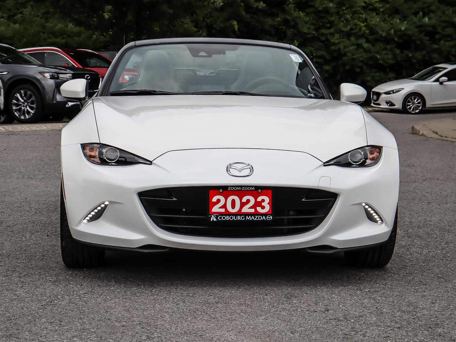 2023 Mazda MX-5 Grand Touring AT - Thumbnail 3