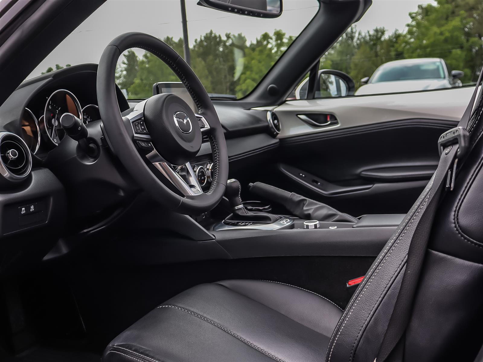 2023 Mazda MX-5 Grand Touring AT - Thumbnail 9