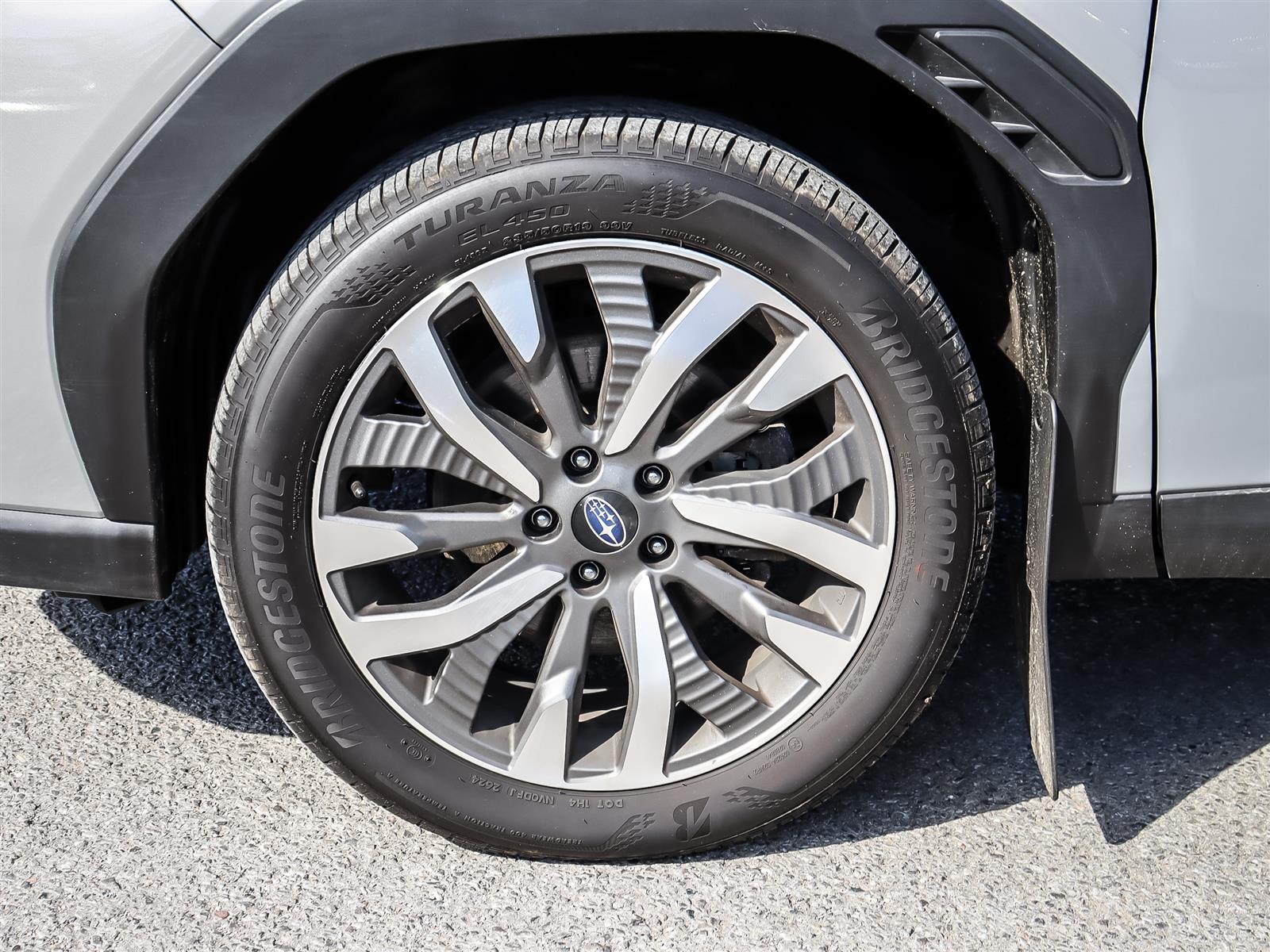 2025 Subaru Forester Touring Premium - Thumbnail 28