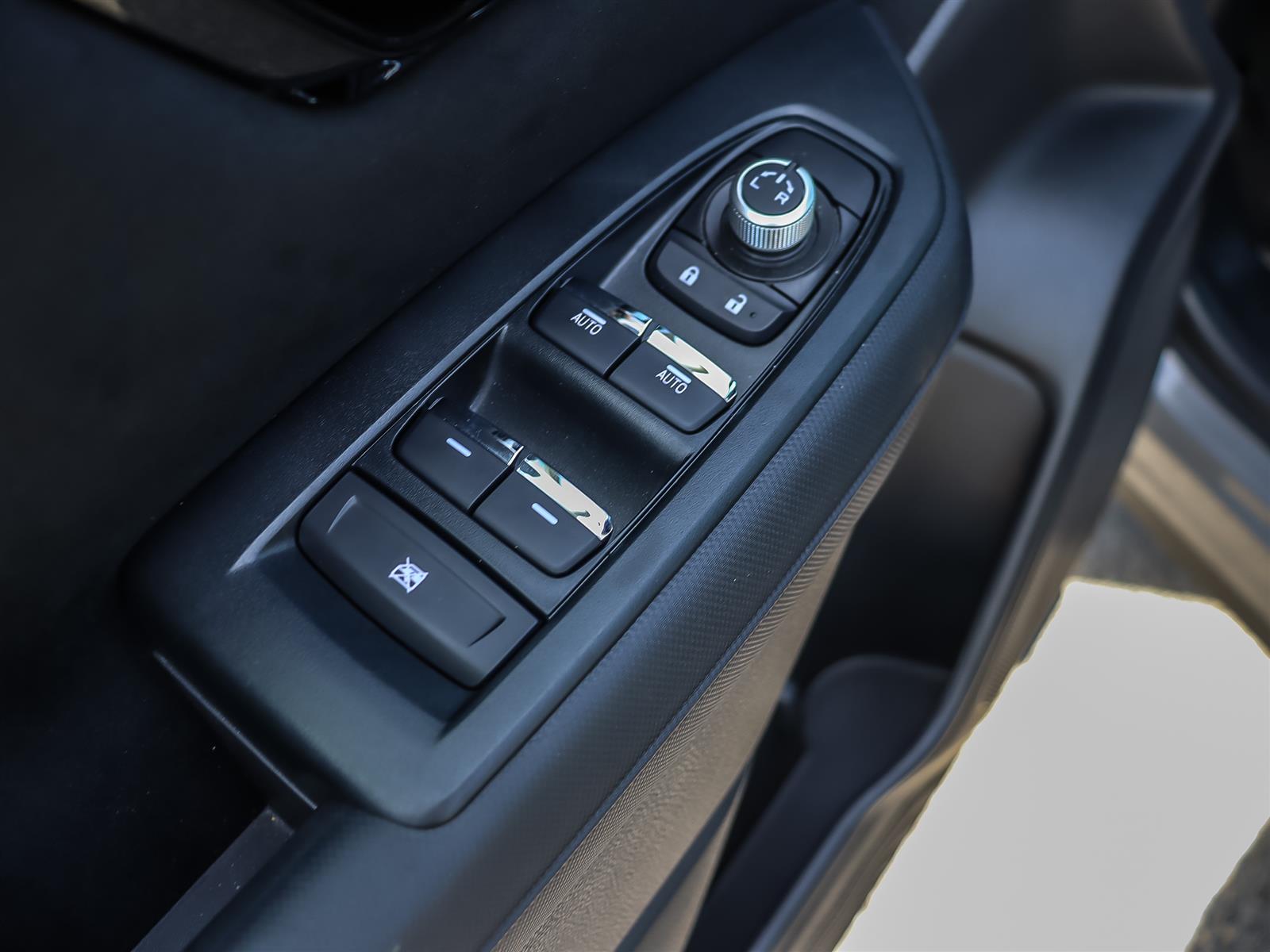 2025 Subaru Forester Touring Premium - Thumbnail 9