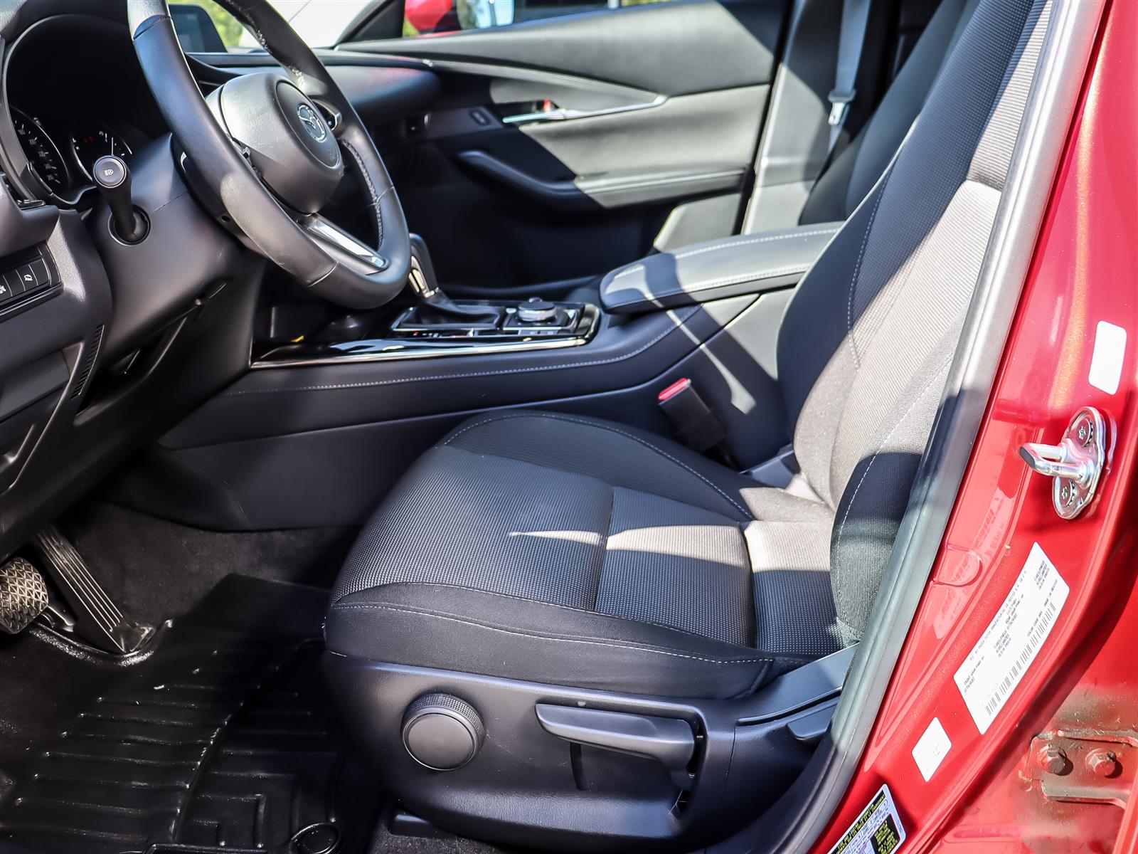 2024 Mazda CX-30 GS AWD - Thumbnail 11