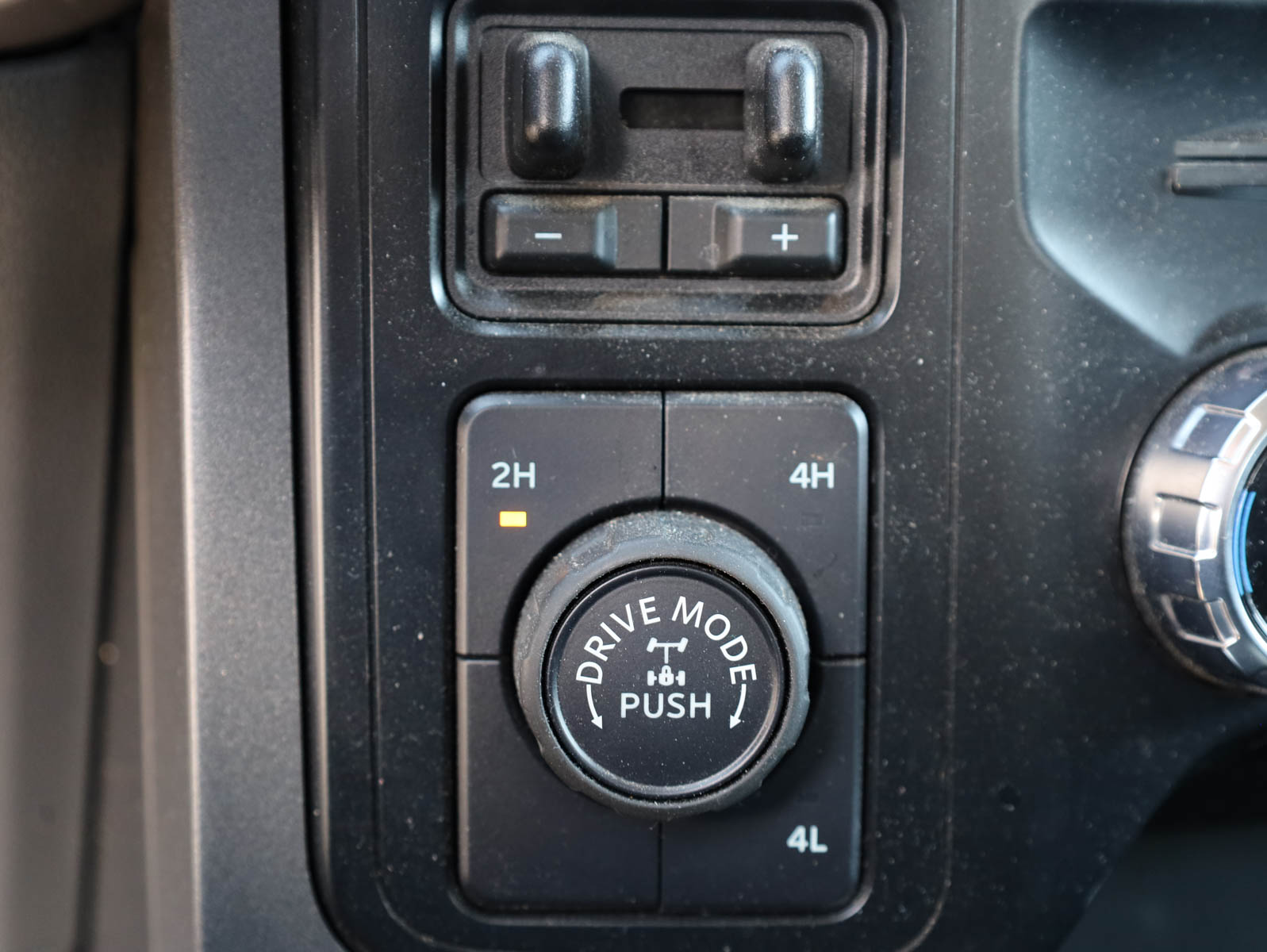 2023 Ford F-150 XLT - Thumbnail 17