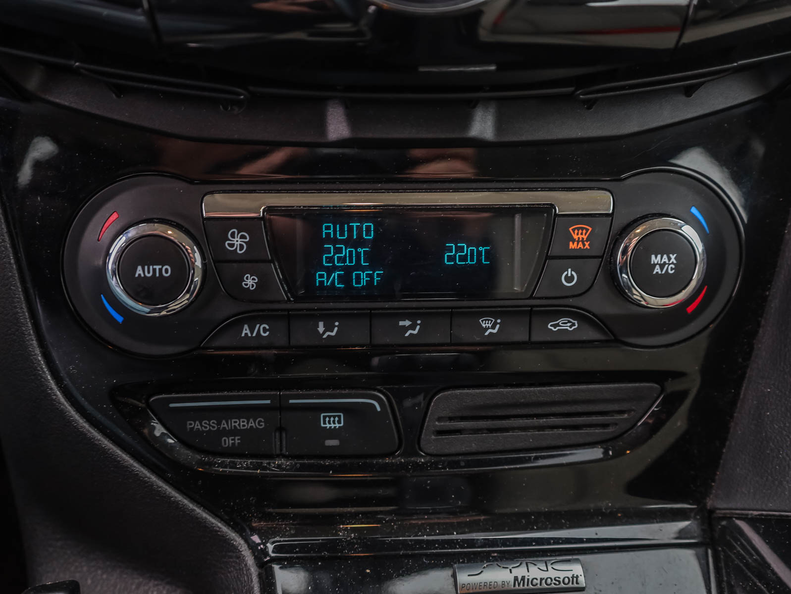 2012 Ford Focus Electric - Thumbnail 17