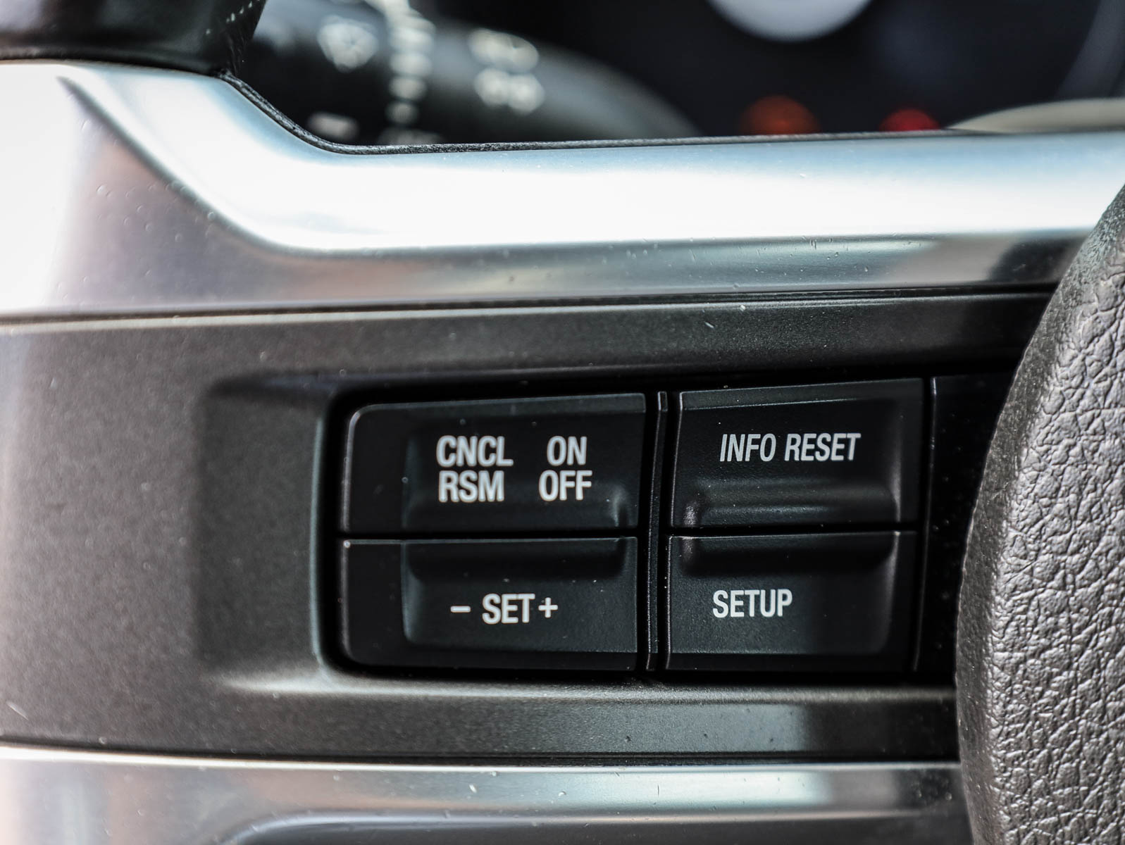 2014 Ford Mustang Premium - Thumbnail 11