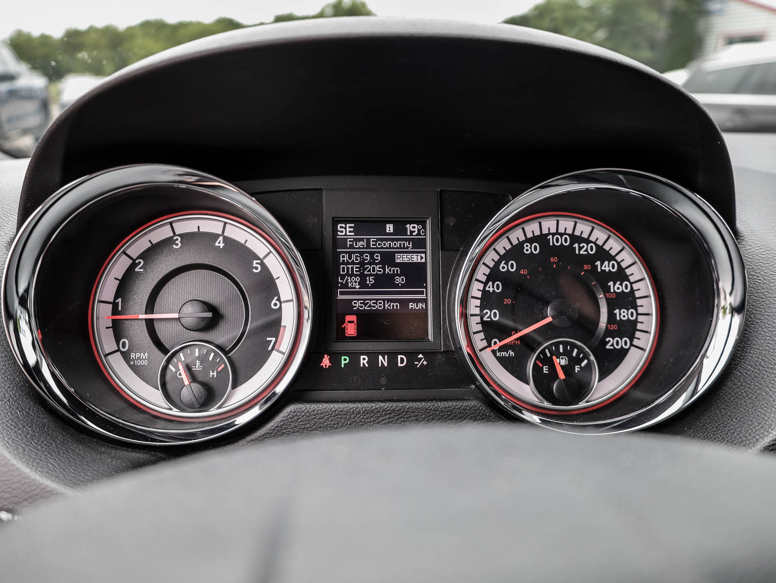 2020 Dodge Grand Caravan Premium Plus - Thumbnail 13