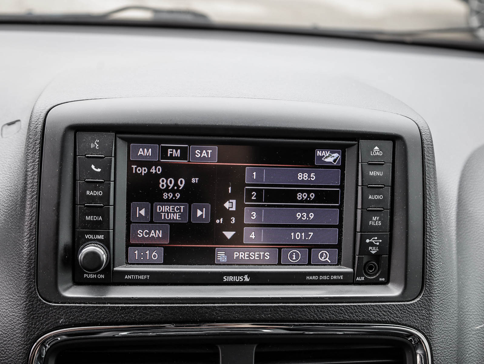 2020 Dodge Grand Caravan Premium Plus - Thumbnail 14