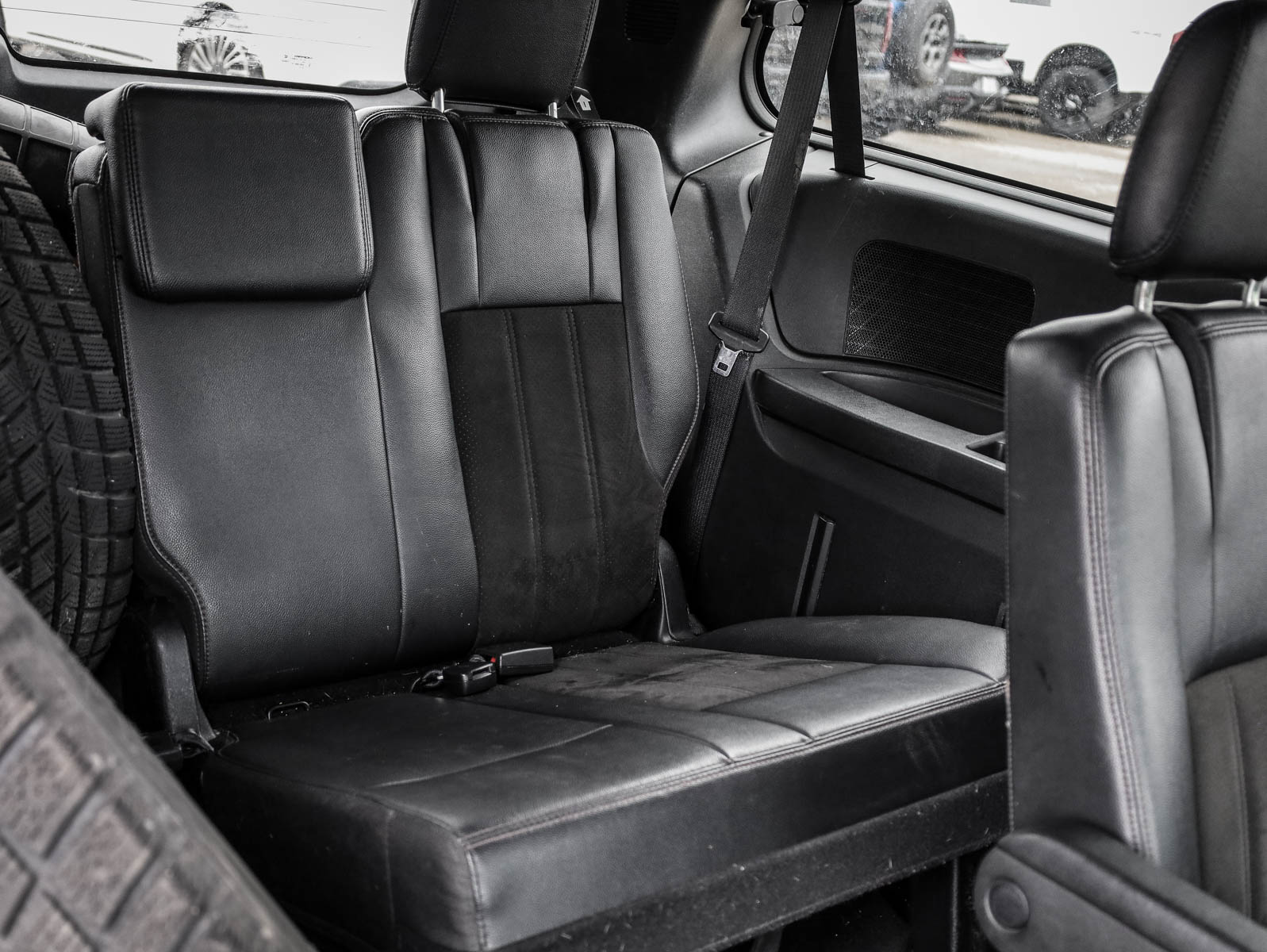 2020 Dodge Grand Caravan Premium Plus - Thumbnail 26