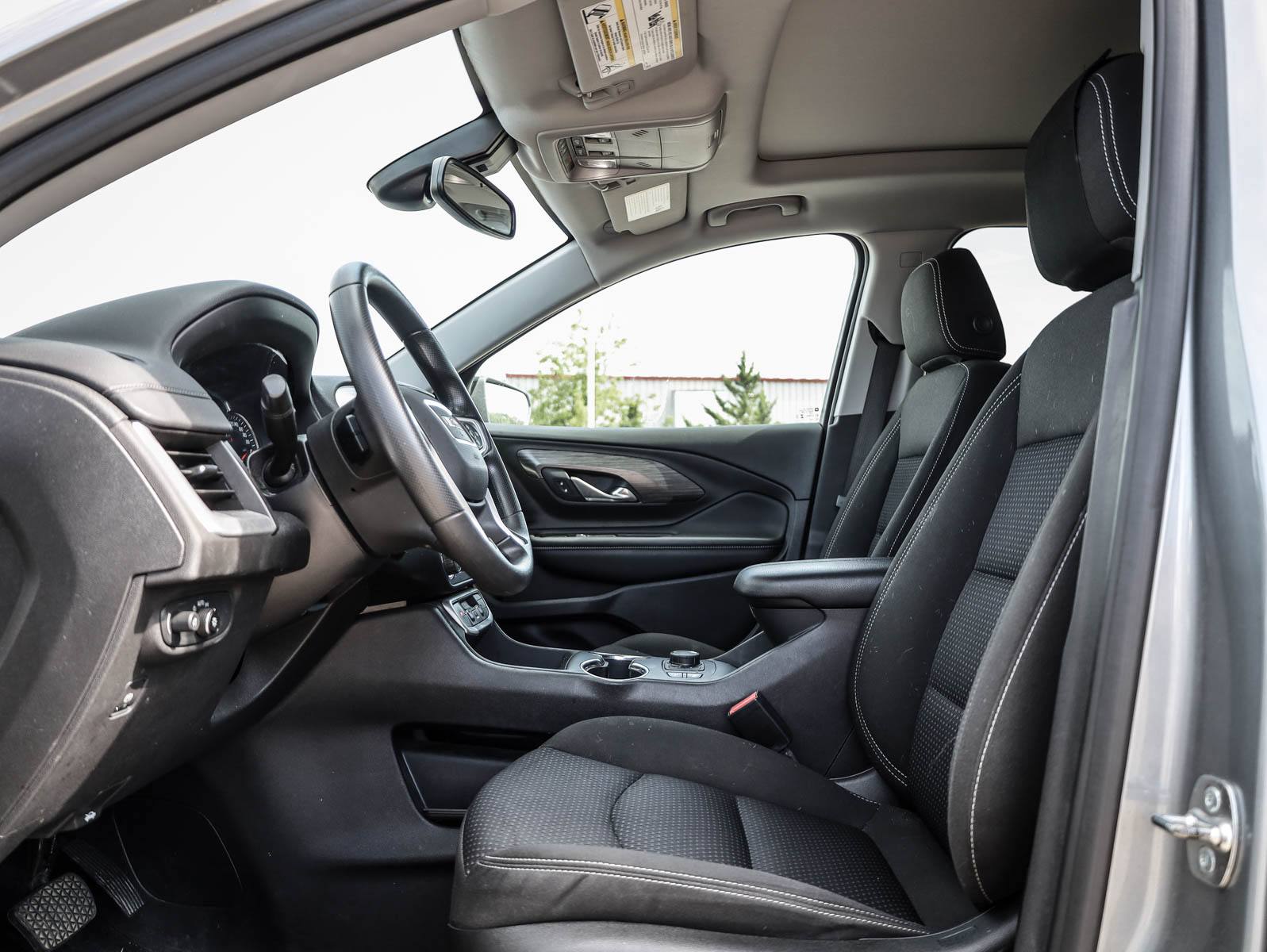 2024 GMC Terrain AWD 4dr SLE - Thumbnail 12