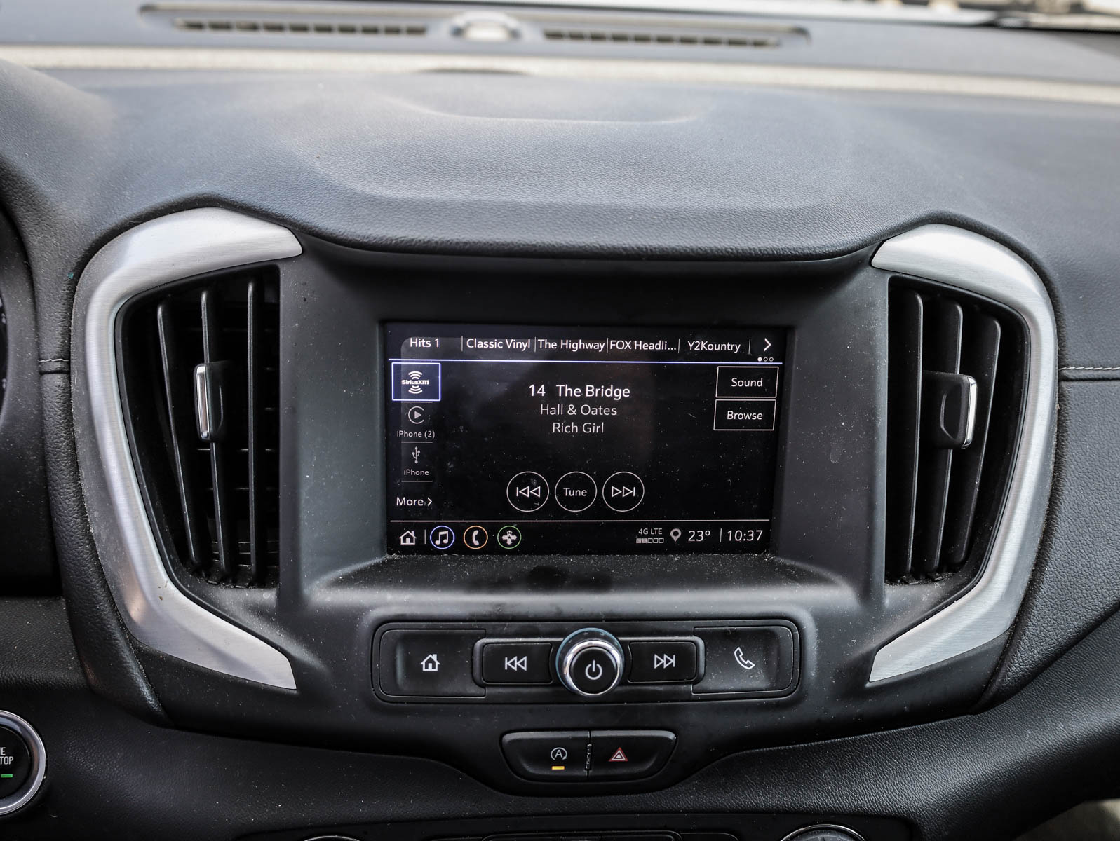 2024 GMC Terrain AWD 4dr SLE - Thumbnail 17