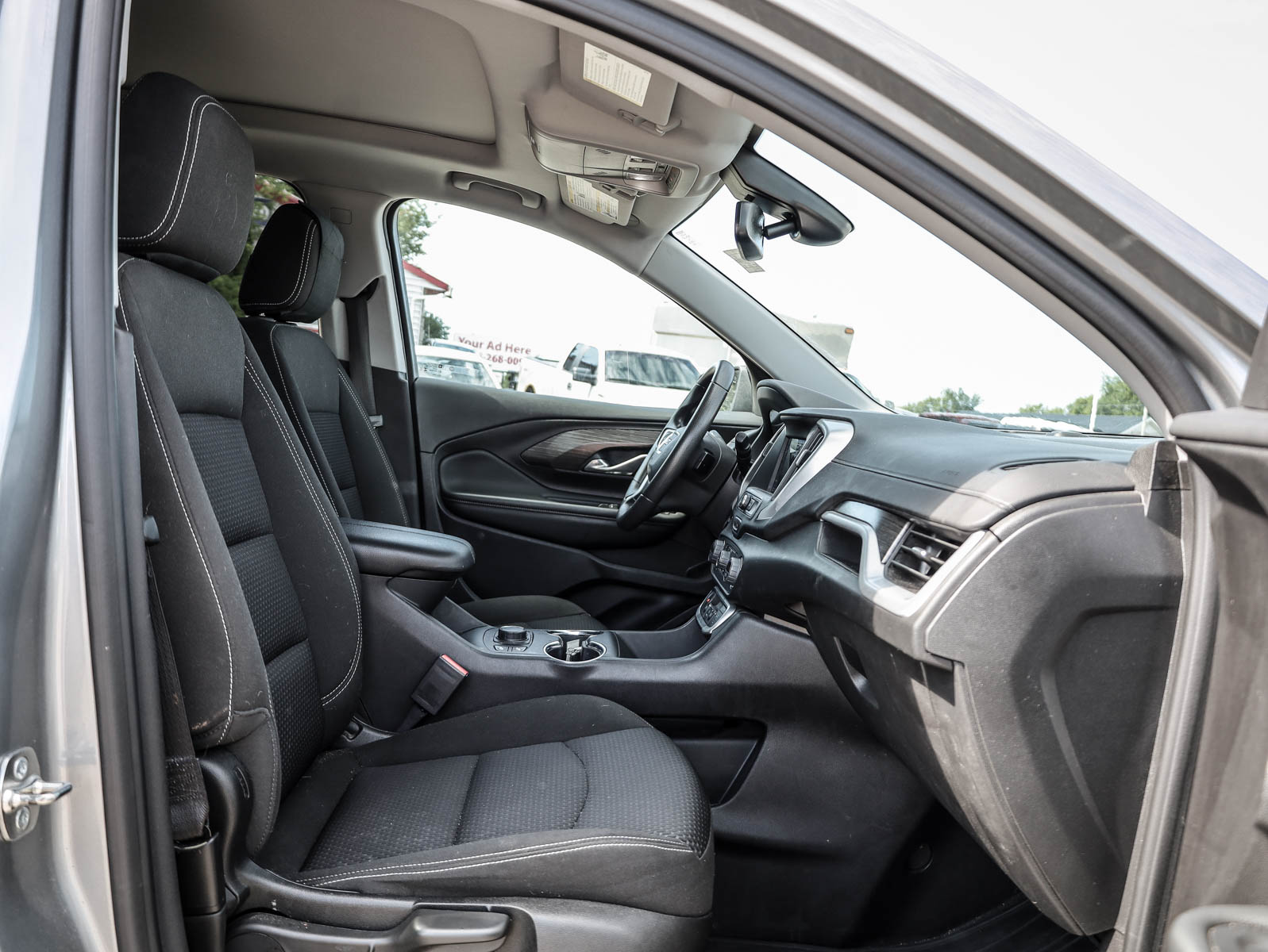 2024 GMC Terrain AWD 4dr SLE - Thumbnail 21