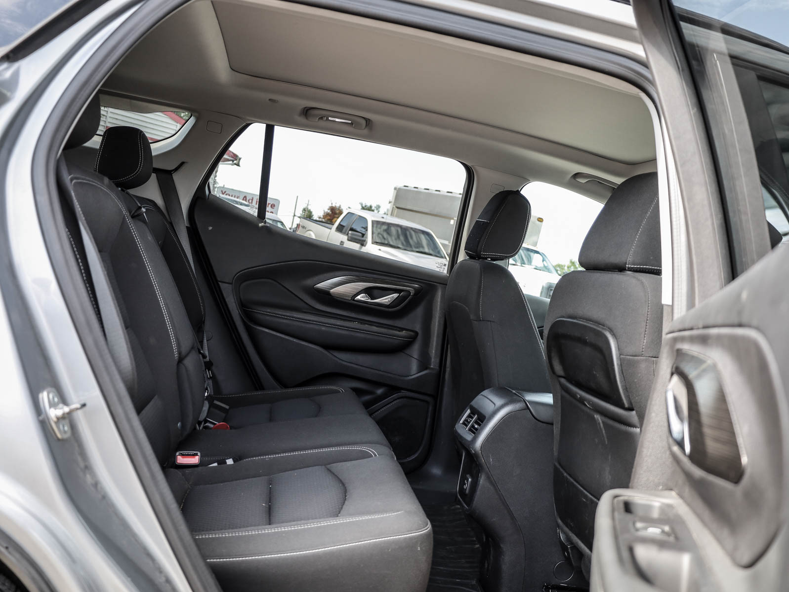 2024 GMC Terrain AWD 4dr SLE - Thumbnail 26
